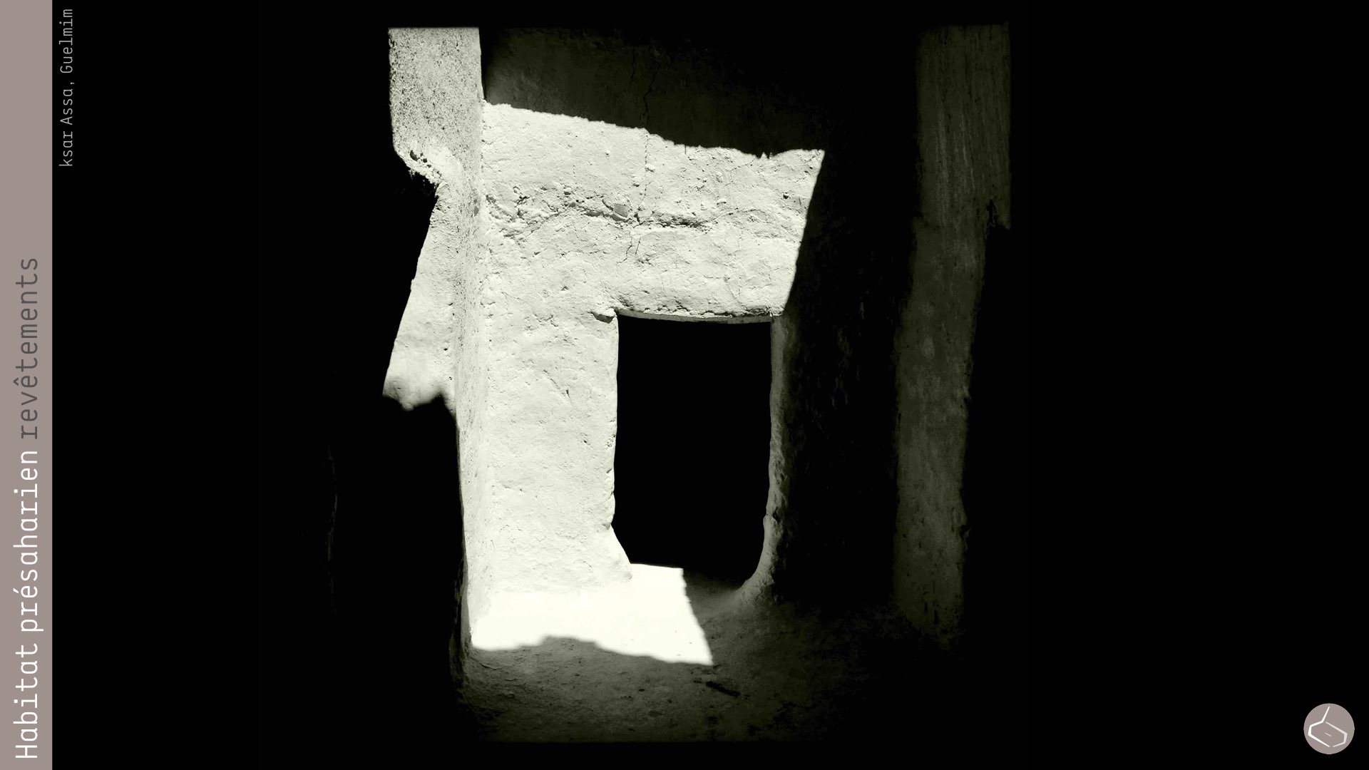   65. De fois, ils rajoutent une couche finale à base de colle à bois, qui permet de respirer le mur et empêche la décomposition du torchis. En tout cas, le meilleur revêtement pour les murs en terre reste l’enduit de chaux et sable. Malheureusement 