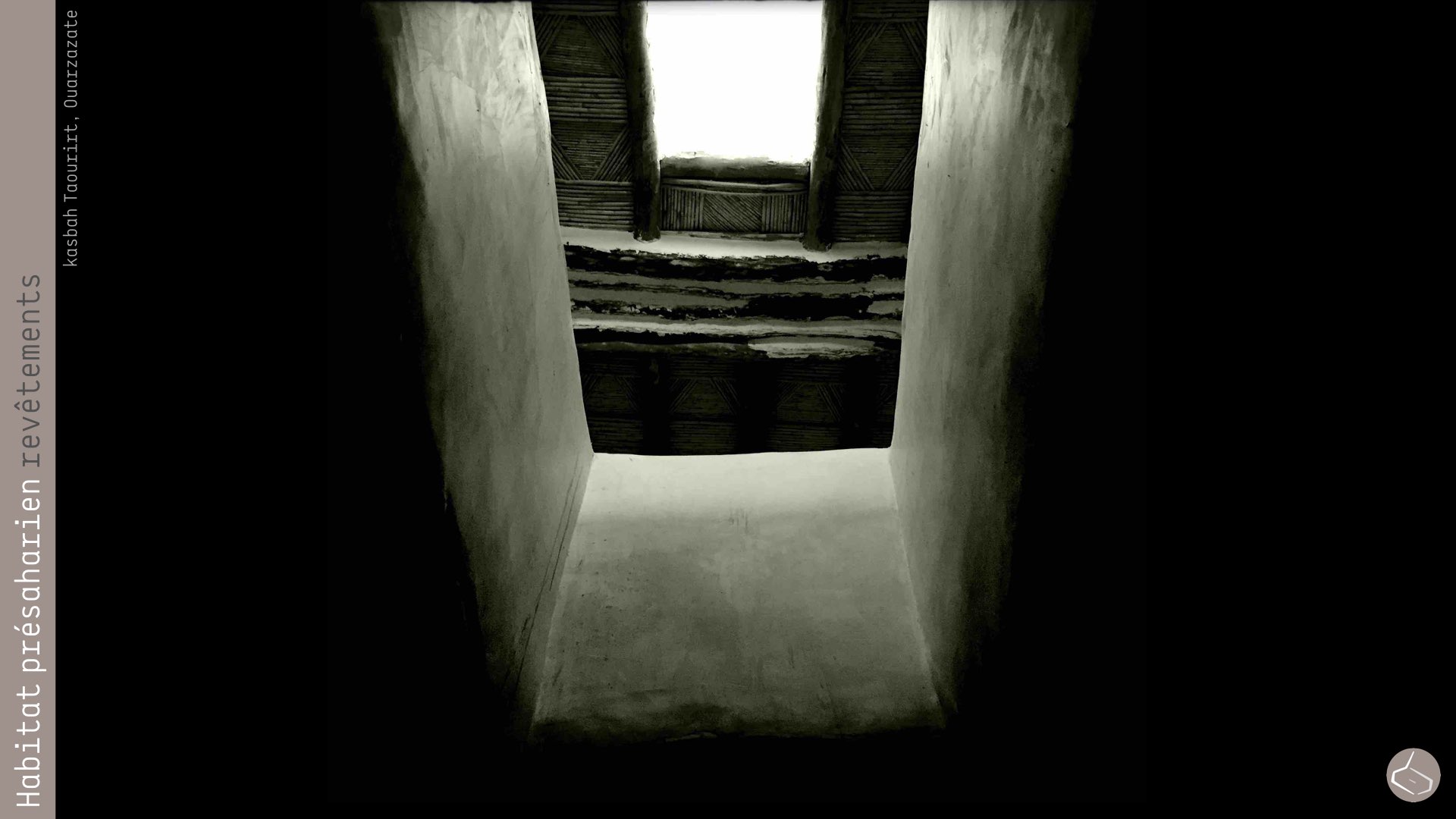 66. Actuellement il est utilisé, avec des résultats magnifiques, dans la restauration de la casbah Taourirt (Ouarzazate), menée par le CERKAS et l’Institut Getty de Los Angeles. 66. Nowadays it is used, with great results, in the restoration of the casbah Taourirt (Ouarzazate), led by CERKAS and the Getty Institute of Los Angeles. Casbah Taourirt, Ouarzazate: https://www.facebook.com/carlosperezmarin/media_set?set=a.10153667415963844.1073741891.667383843&type=3
