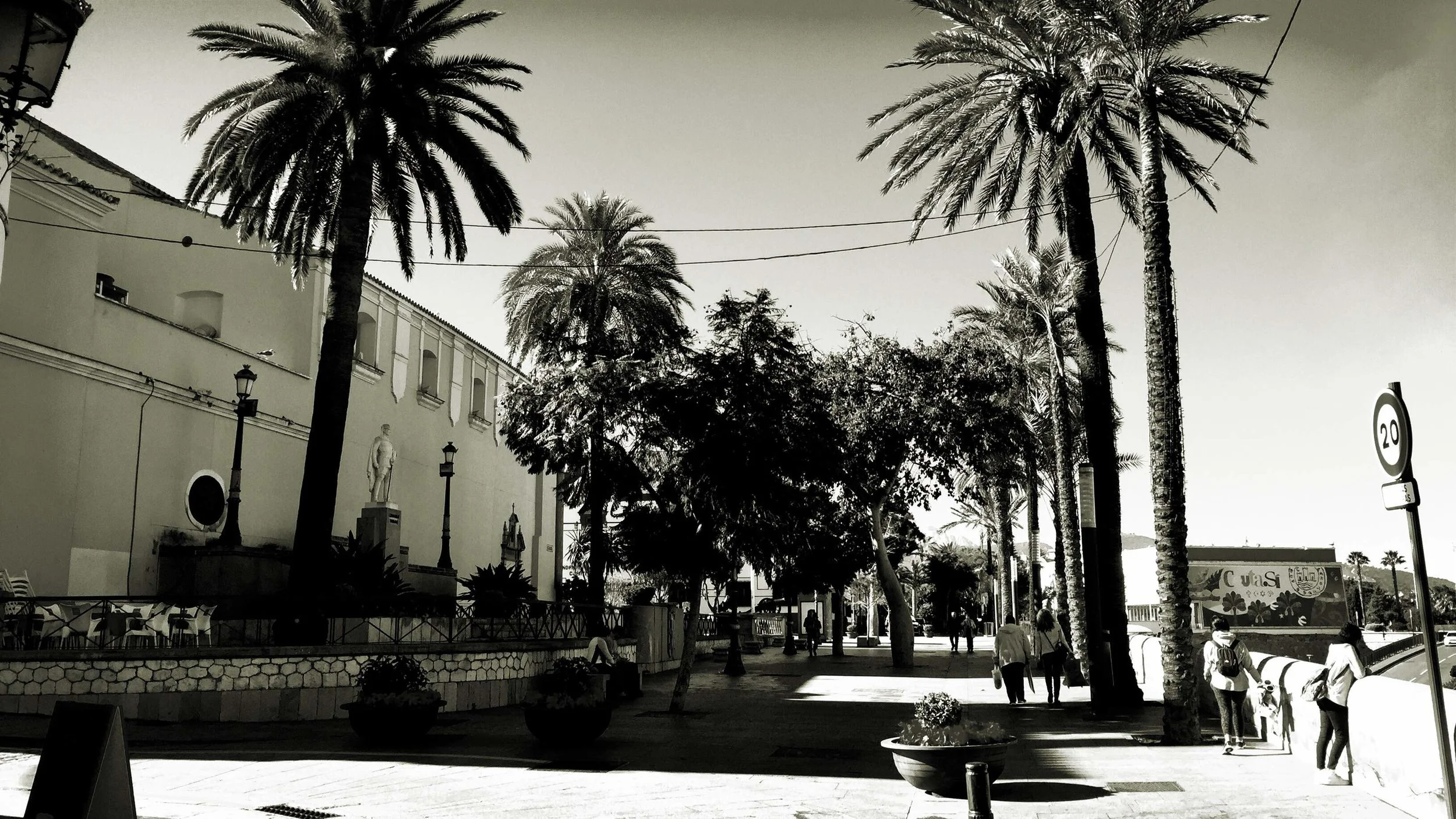 lateral de la calle Edrisis que dejará de ser peatonal