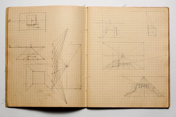 Desaparecido desde 1985, o Caderno contém muitas referências, como estudos de geometria