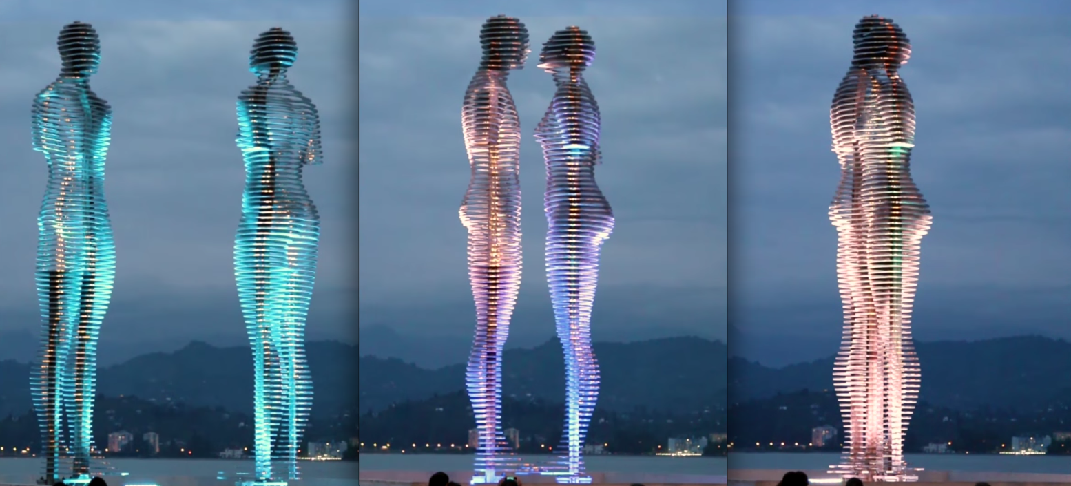 Tamara Kvesitadze, Homem e Mulher, 2010, metal e fibra de vidro, 7 m, em Batumi, Georgia