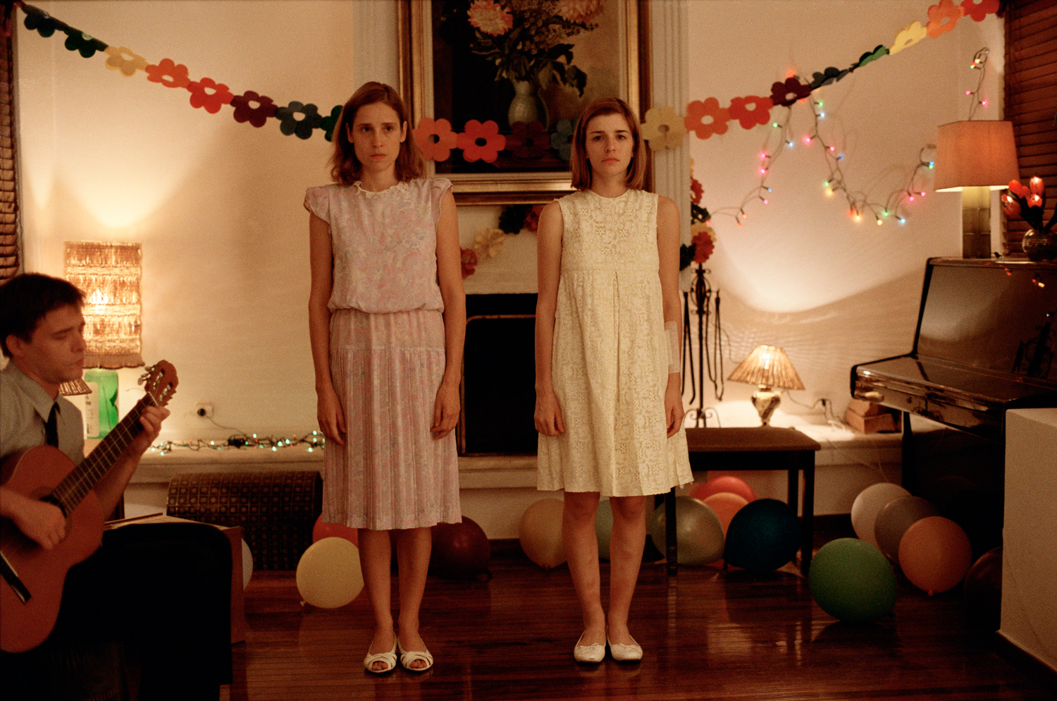 Dente Canino, de Giorgios Lanthimos, 94 min, 2009