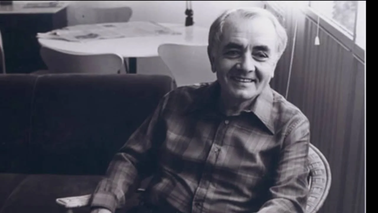 Athos Bulcão (1918-2008) criou acervo público no Brasil e no exterior