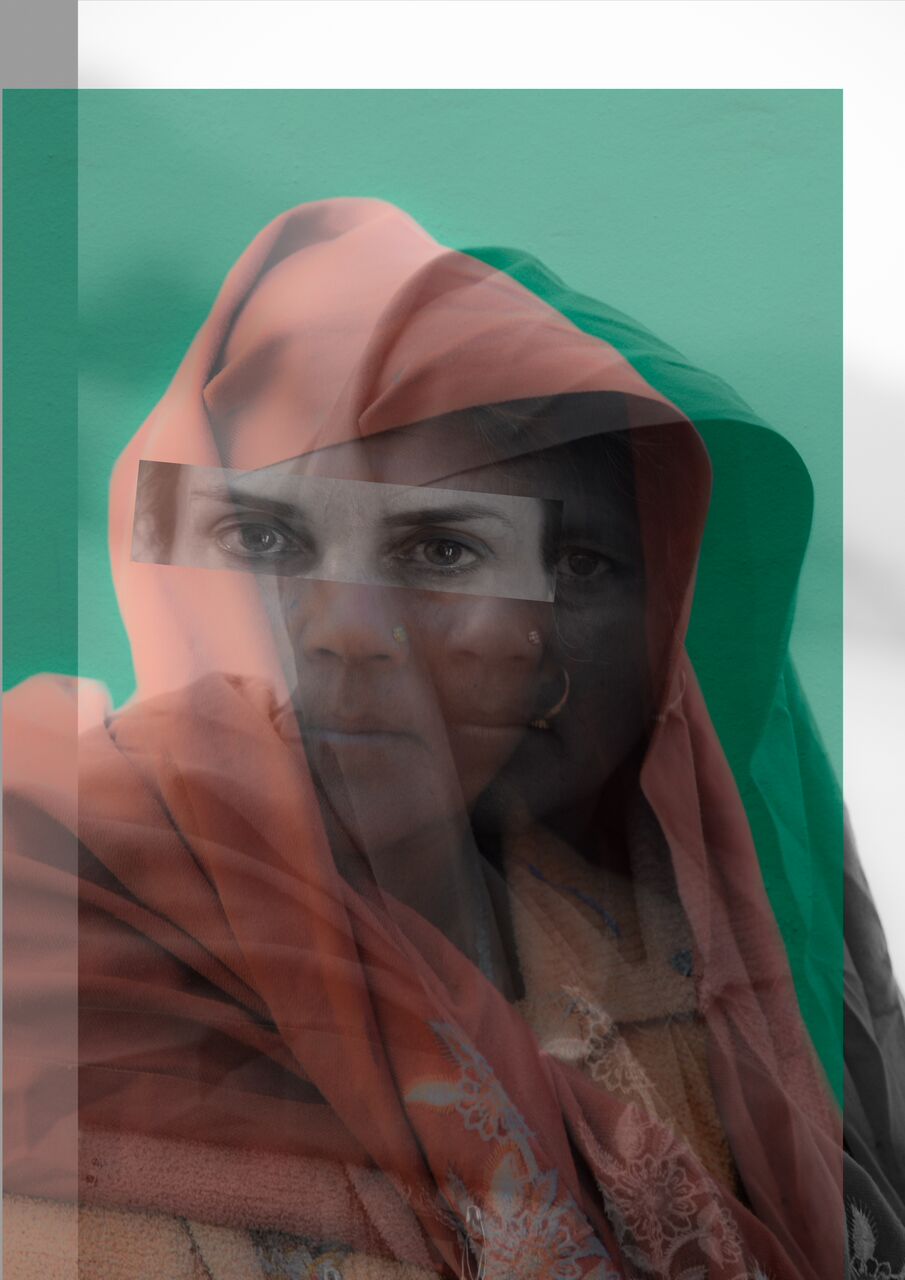 Mulher de lenço laranja, 2016