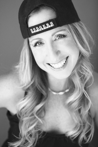 WebJenHat3-bw.jpg