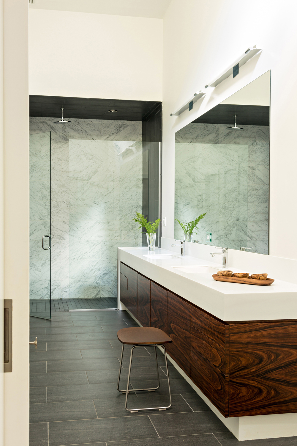 lincoln_master bath.jpg