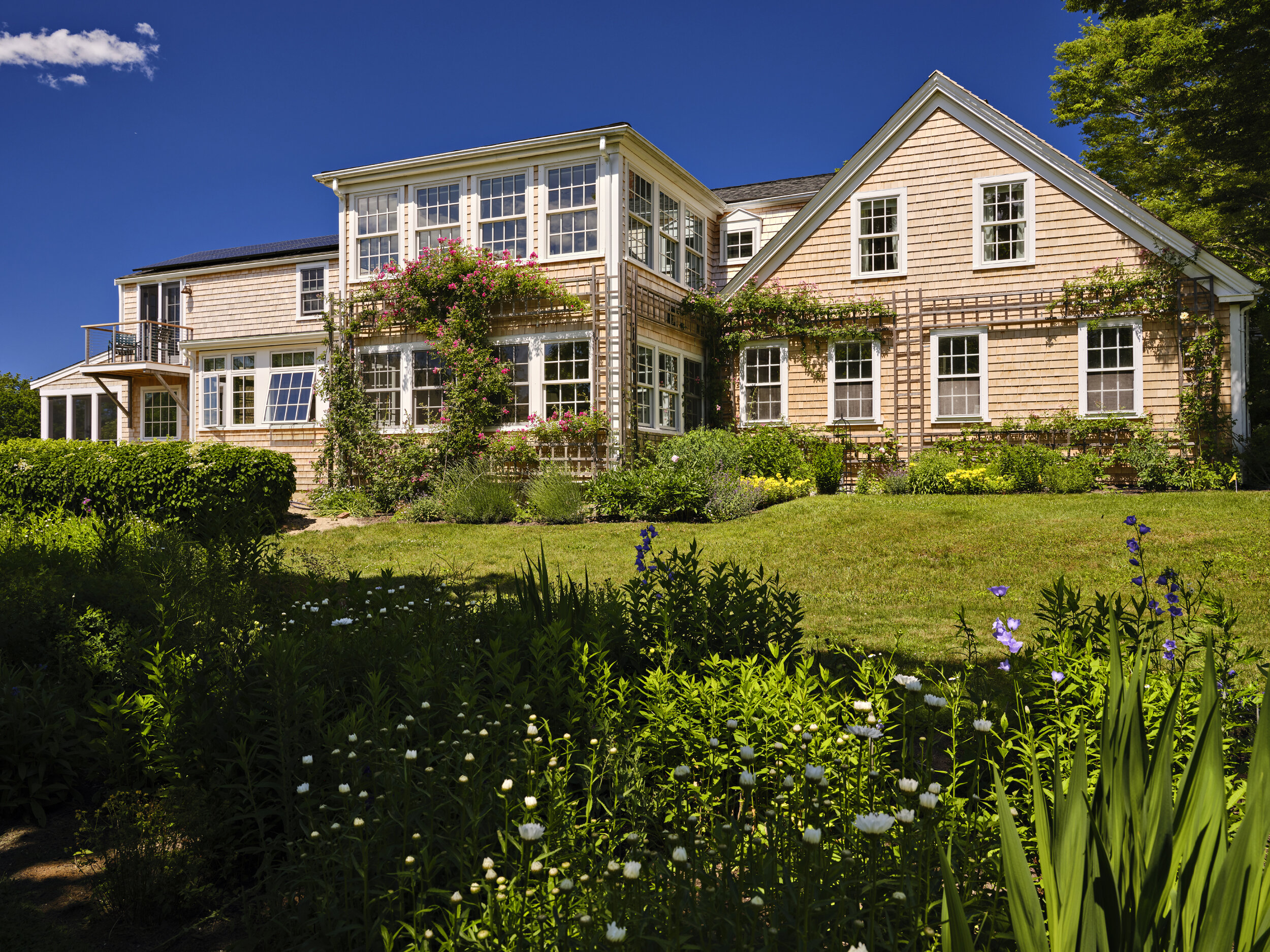 barnstable village exterior 7.jpg