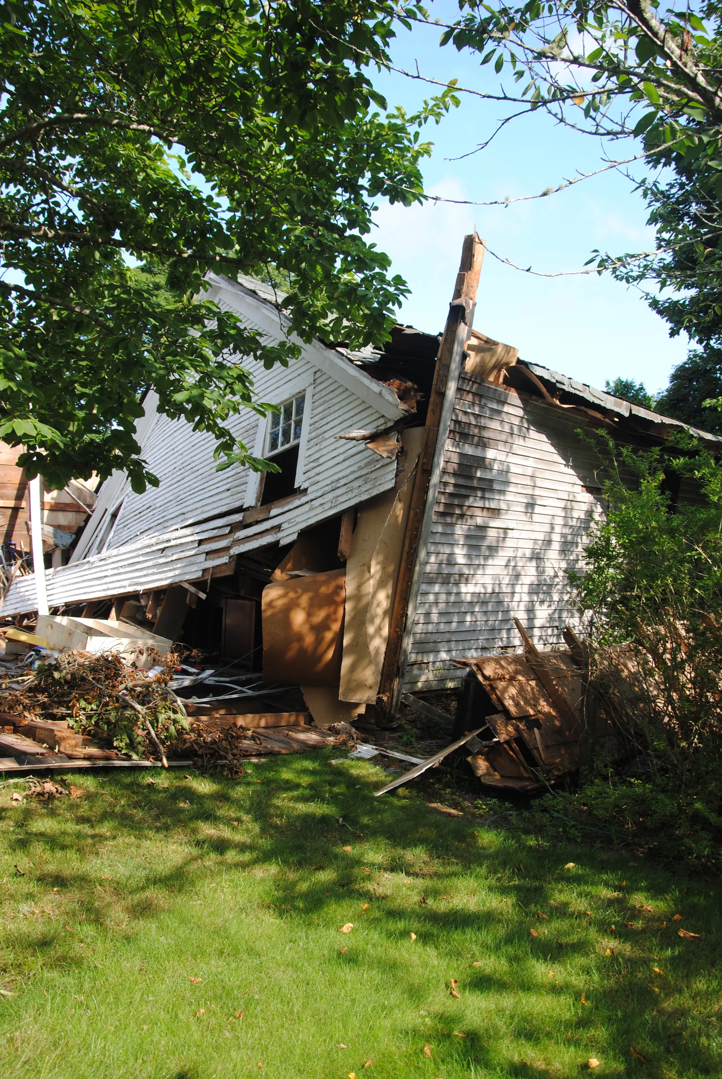3 - Extg Barn - Storm 2.JPG