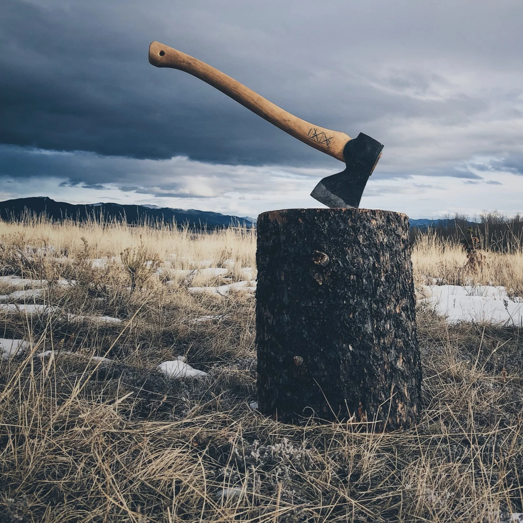 axe-throwing.jpg