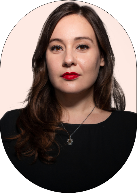 Laura Sánchez professional makeup artist based in Barcelona and founder of Glow Makeup Studio