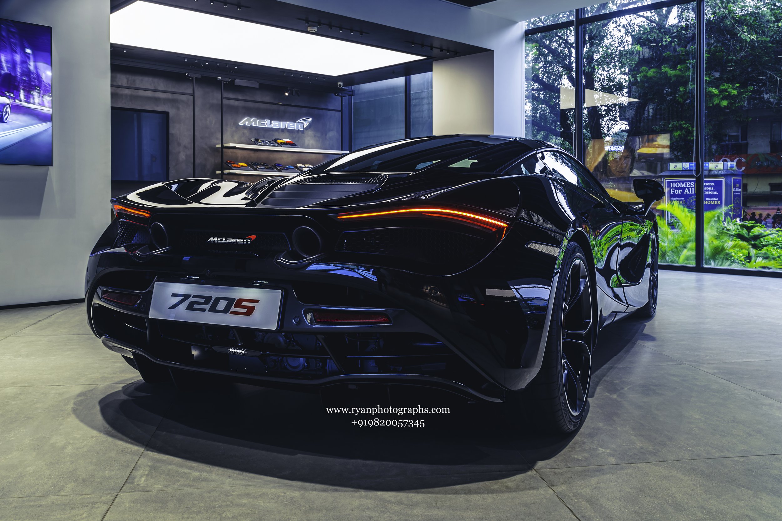 2023 McLaren 720S