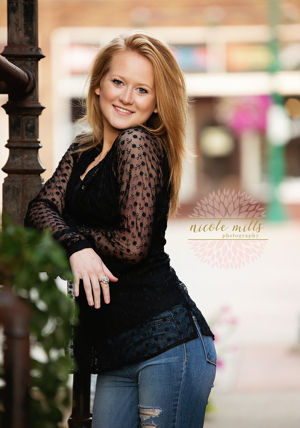 Rochester MN Portrait Photographer Nicole Mills