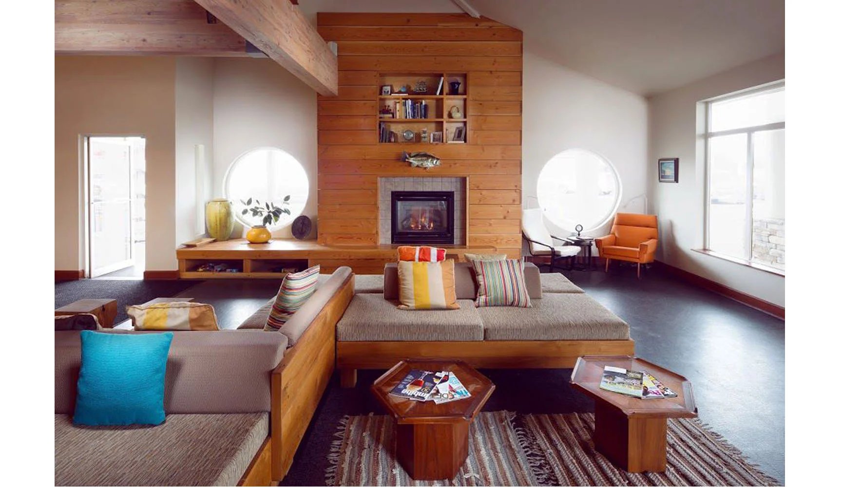 SURFTIDES LOUNGE_HIGH RES.jpg