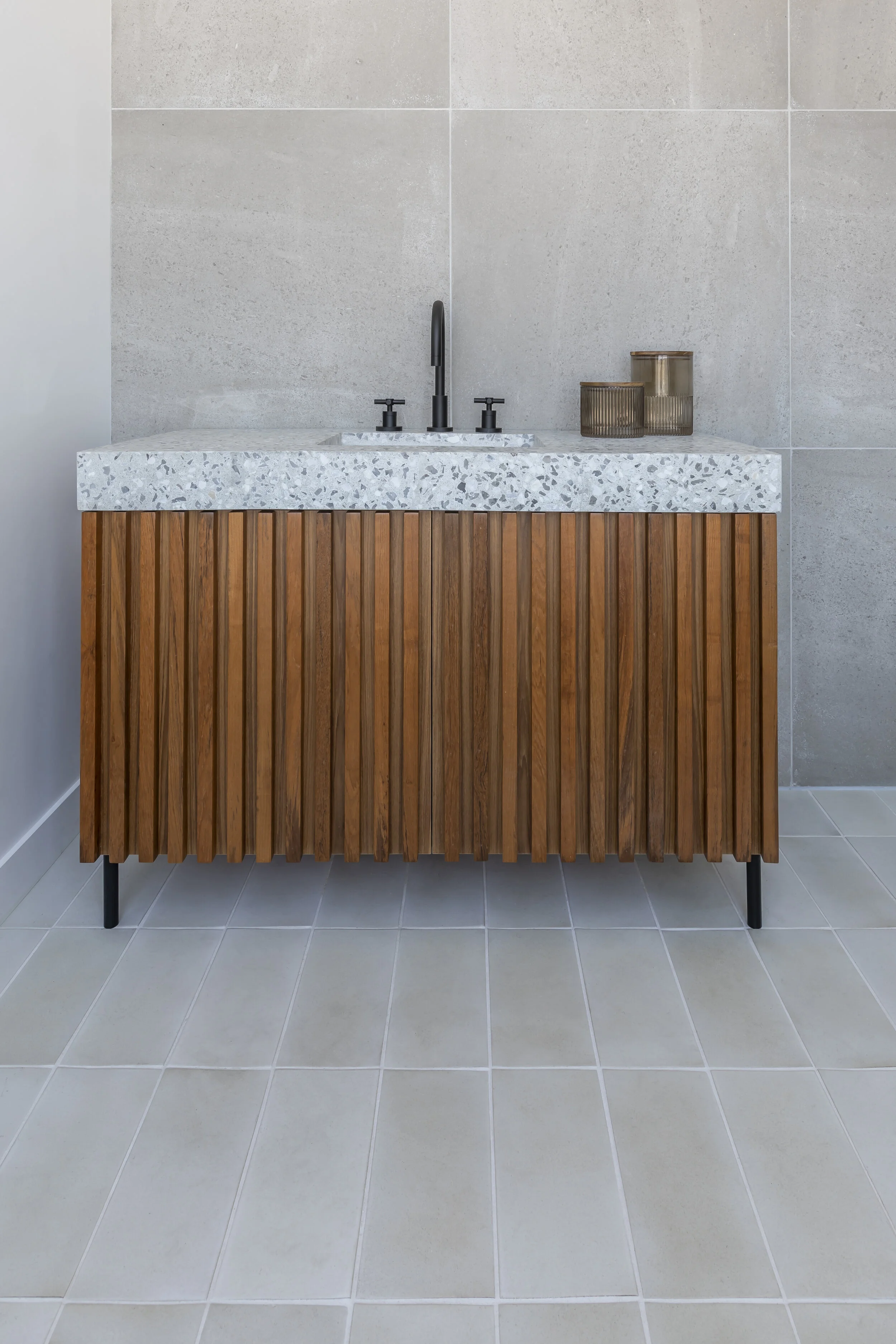 Westwood-Office-Bathroom-Studio-6x12-Sierra-Snow-03 - Copy.jpg