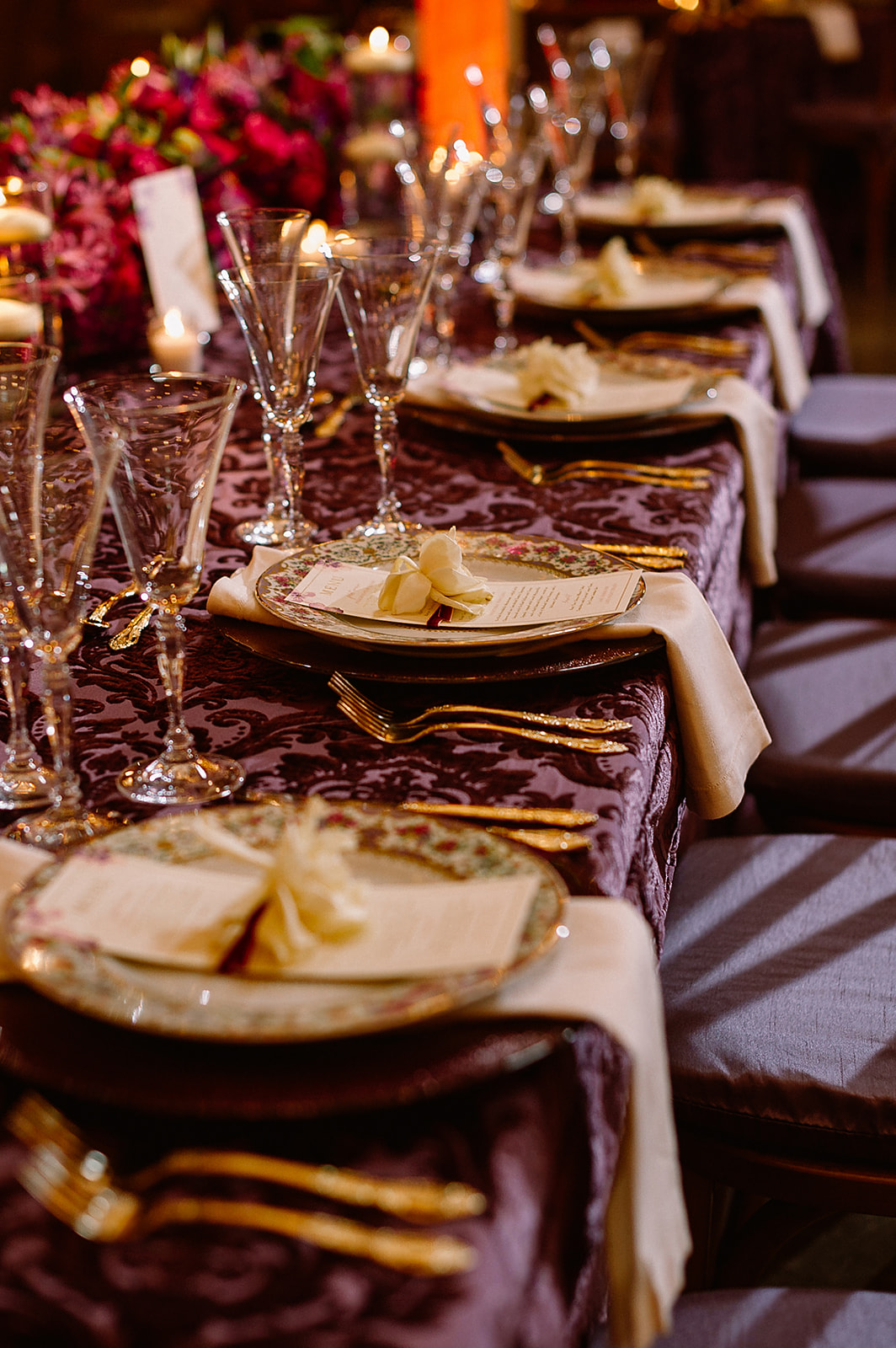 Tablescape-place-settings-china-Barn-at-Lord-Howe-Valley