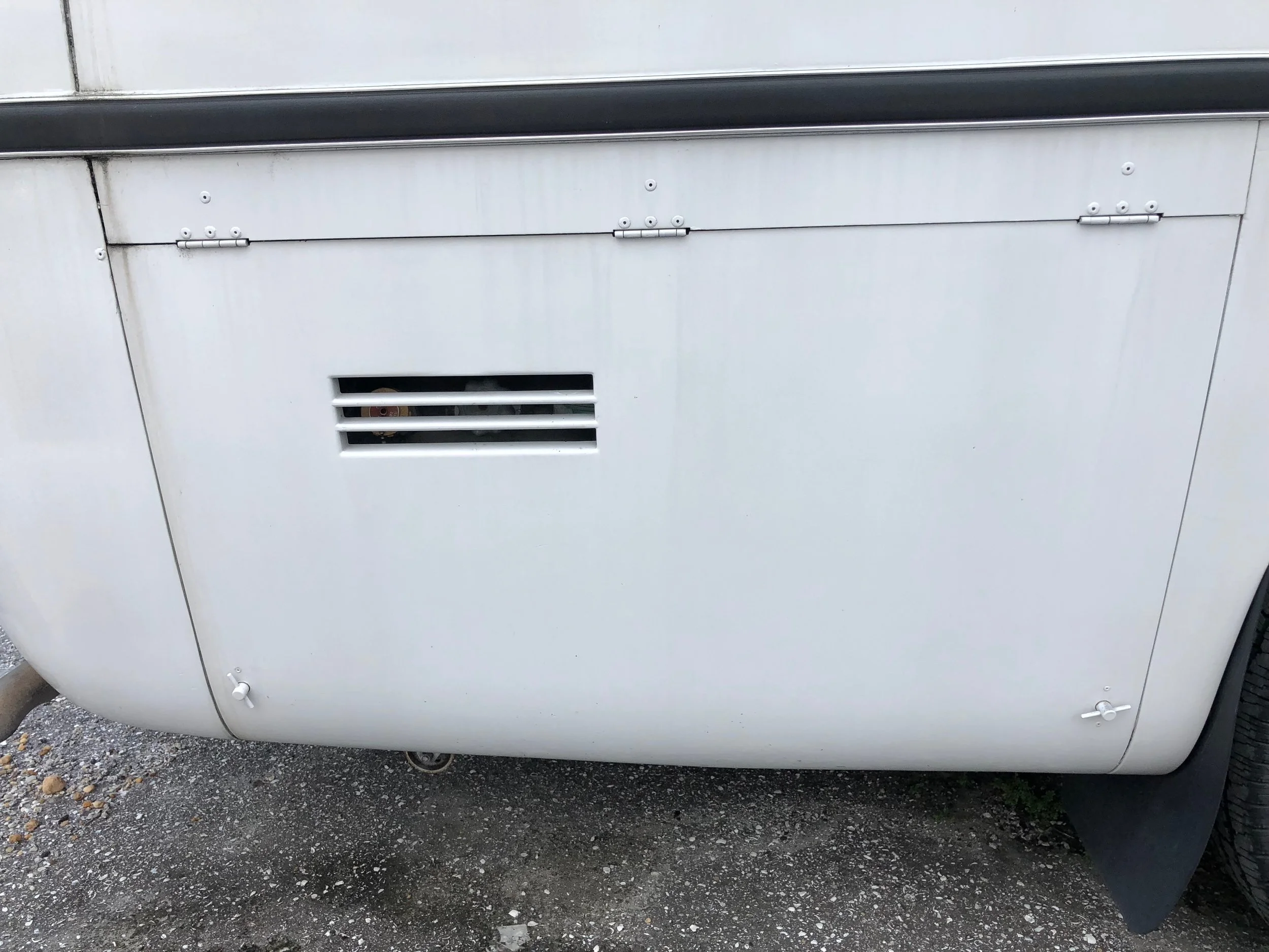 LP Compartment Door IMG_0986.JPG