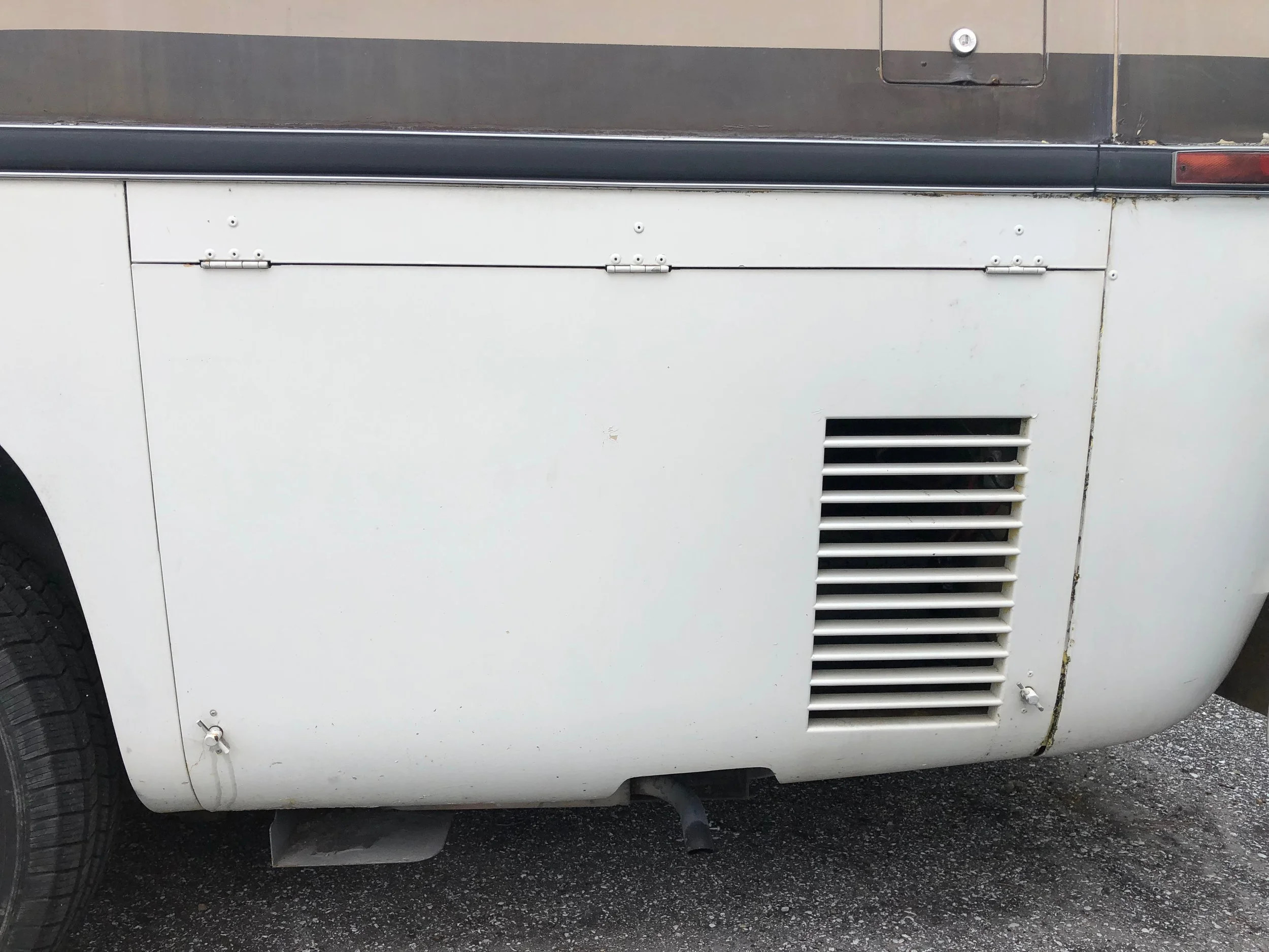 Generator Compartment Door IMG_0985.JPG