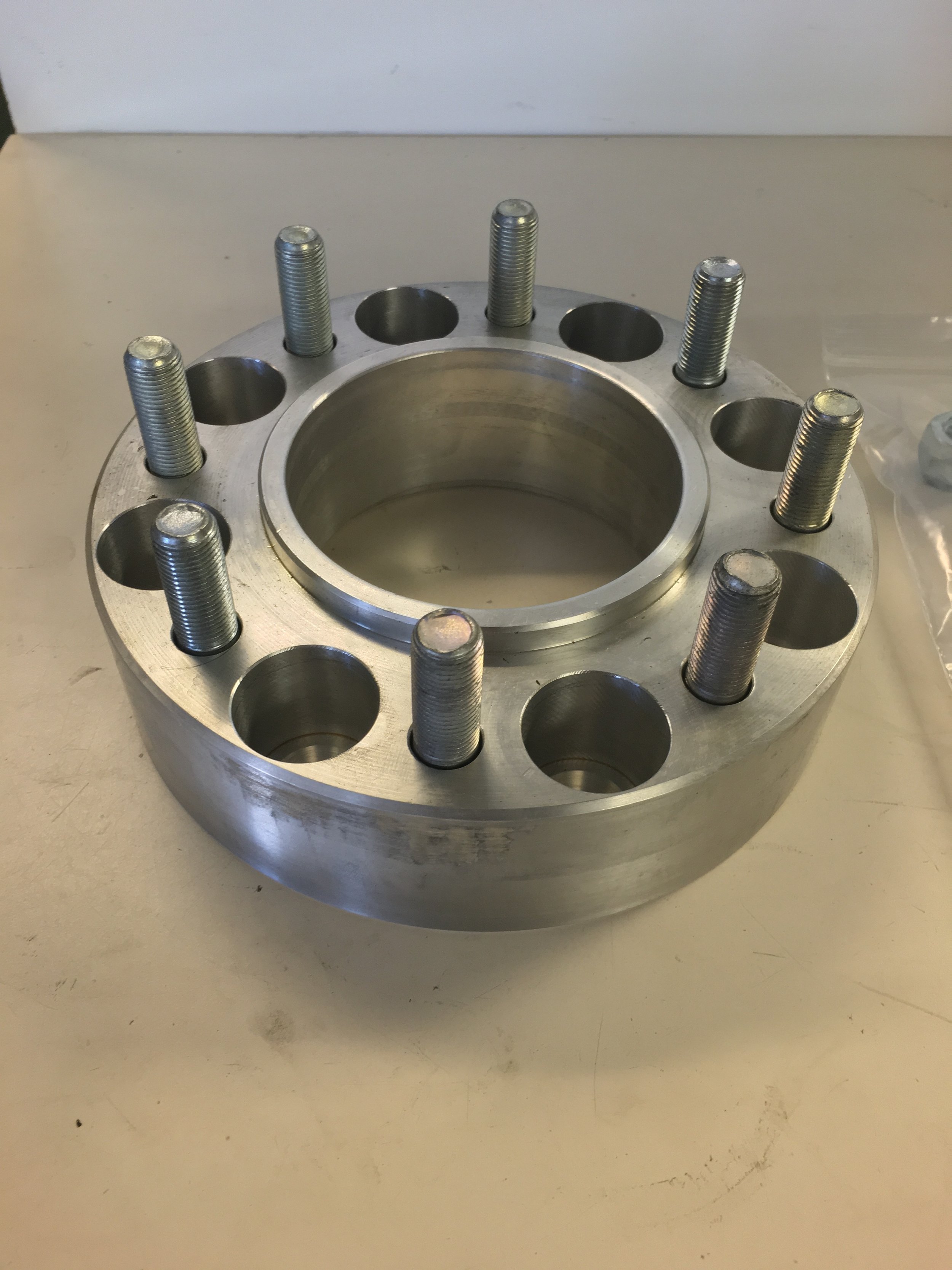 Front hub extender IMG_1722.JPG