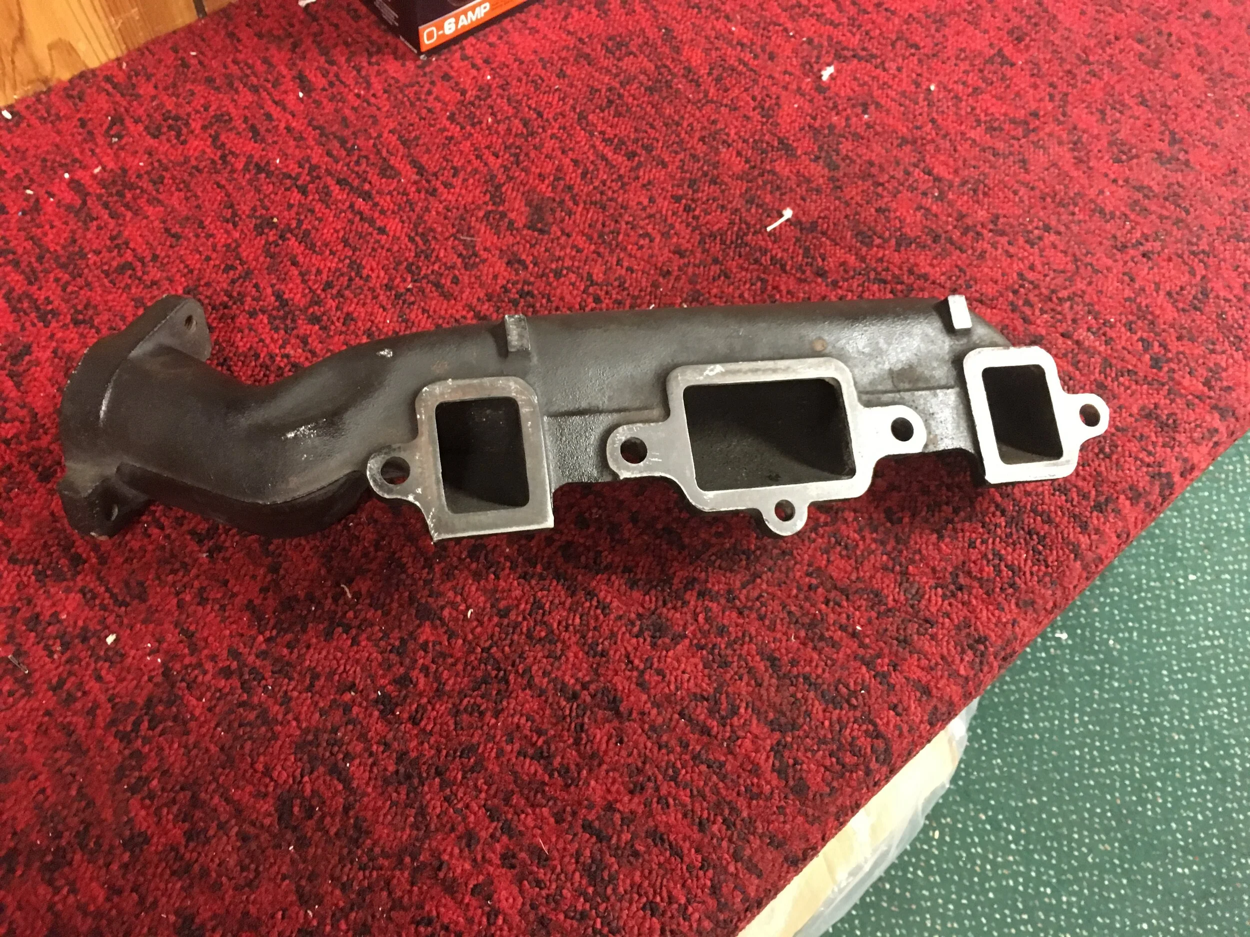 Exhaust Manifold IMG_0555.JPG