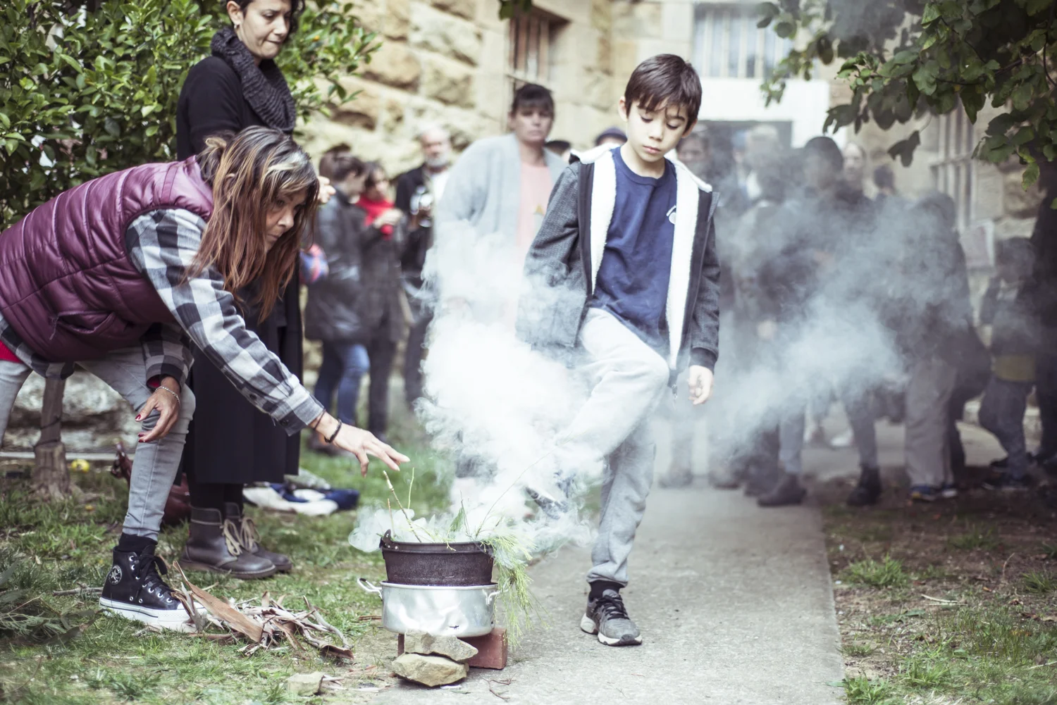 Dust to Dust, Castlemaine Gaol, Dja Dja Wurrung, 19 May 2018. Welcome to country by Uncle Rick Nelson and Aunty Paulette Nelson. Photo by Pippa Samaya.