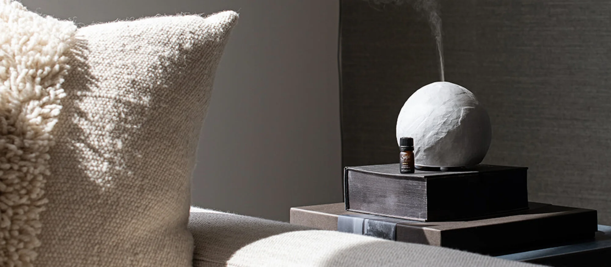 2019_POOSH_AROMA_LUNE_WEB_PRODUCT_FOCUS_1_US_2000X875.jpg