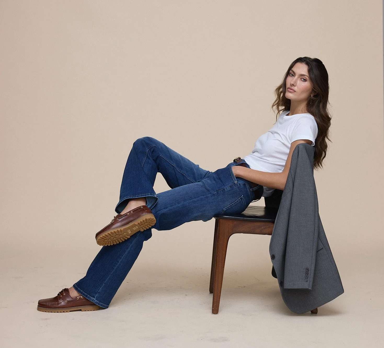 WFGO4122-NHB_Performance Denim+ High Rise Wide Leg	_Night Harbour_Lifestyle_0174.jpg