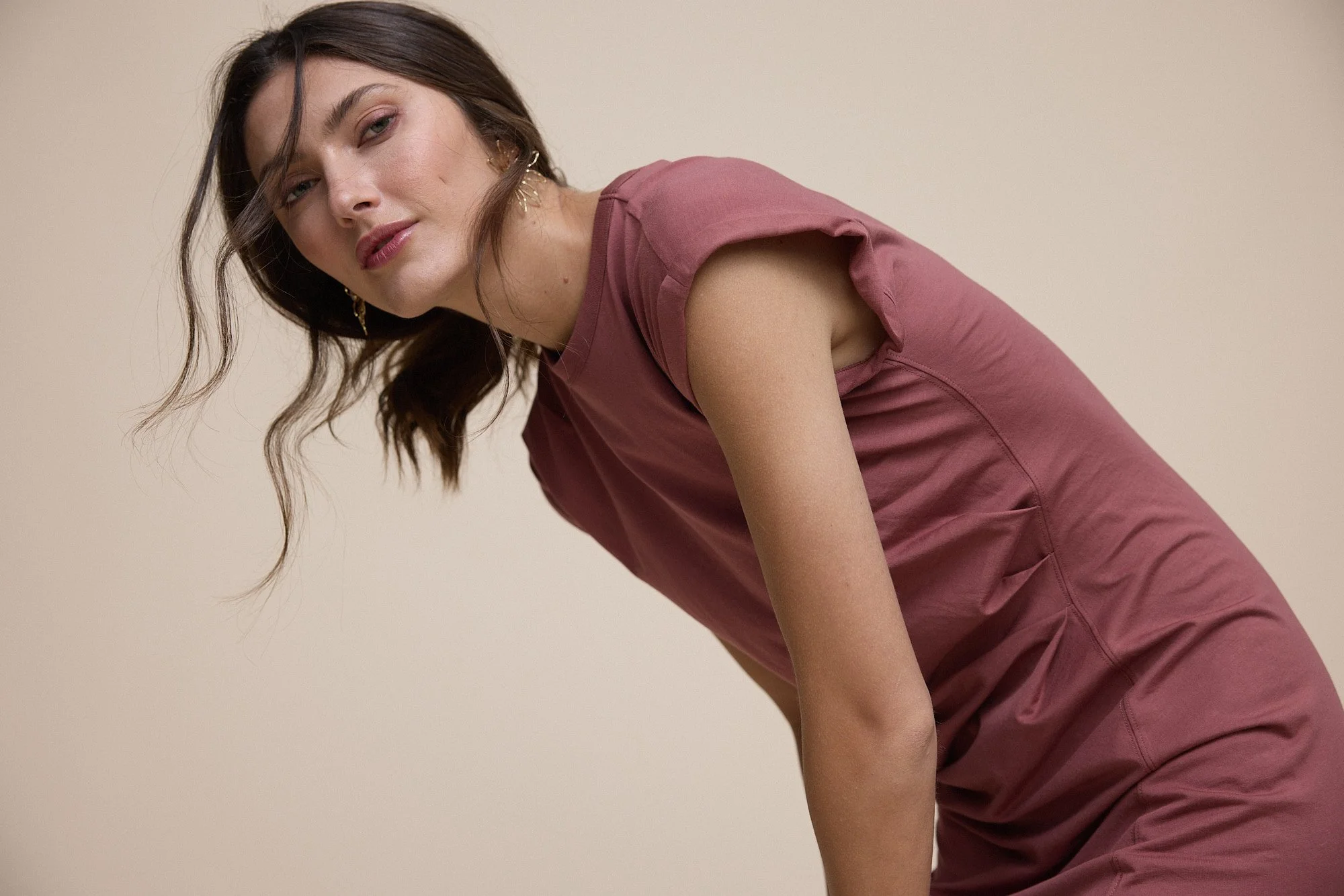 WKJS3000-BLK_PurePima Easy Dress_Red Clay_Lifestyle_0160.jpg
