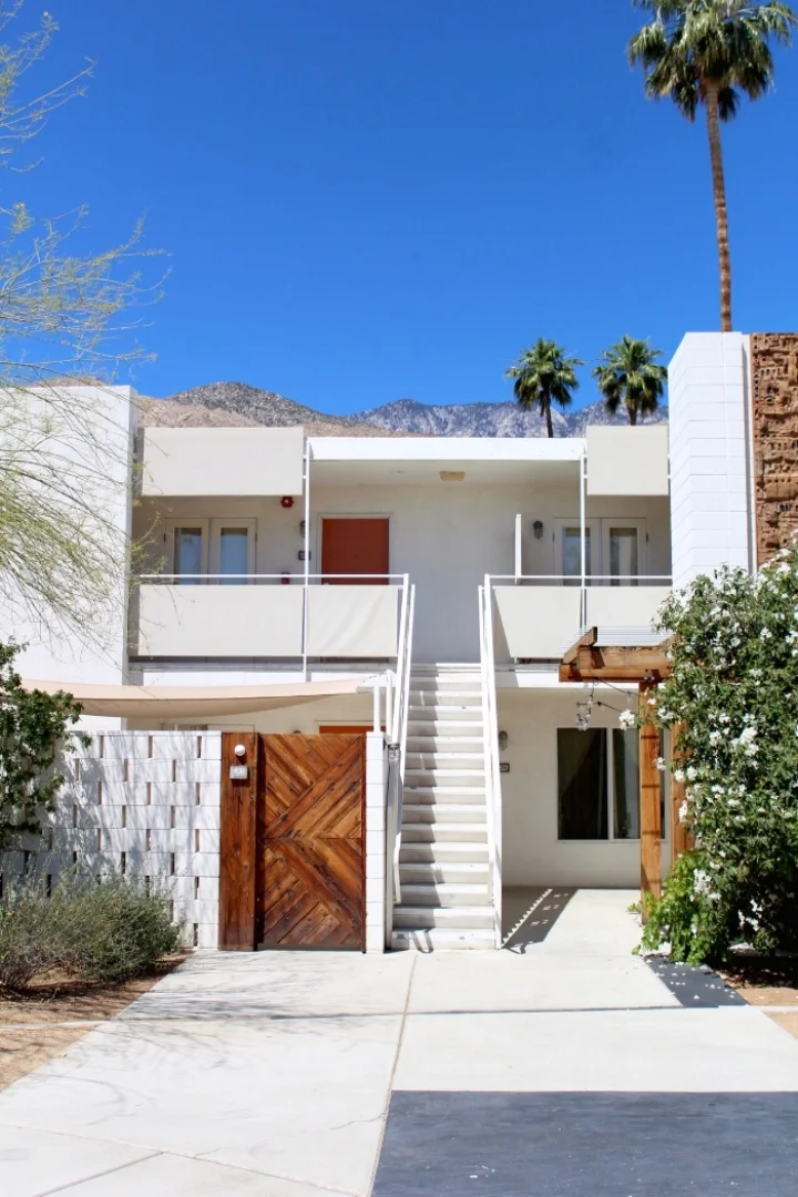 24 Hours in Palm Springs