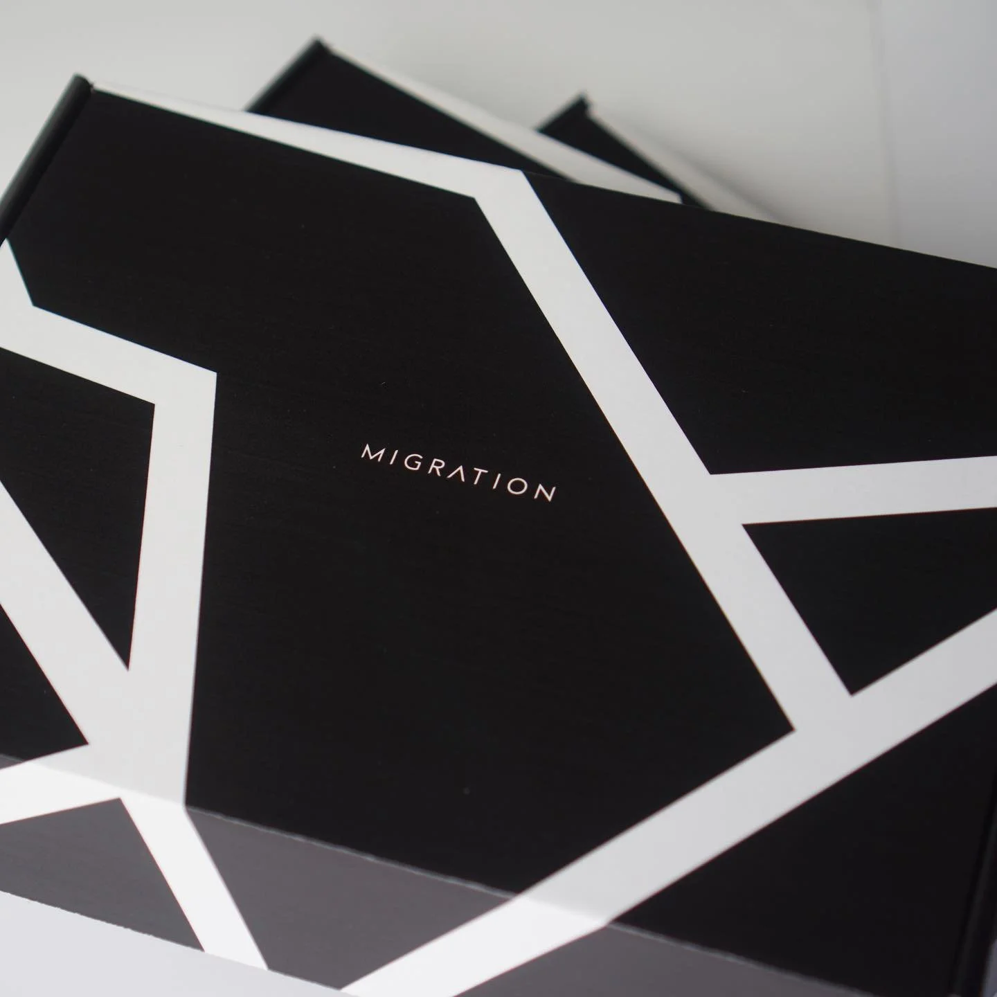 Migrations Shipping Box