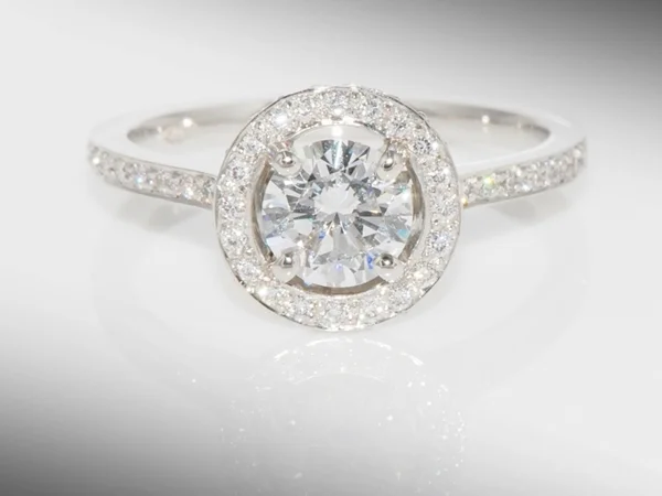 Manjian engagement rings002.JPG