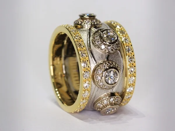 Manjian bespoke rings002.JPG