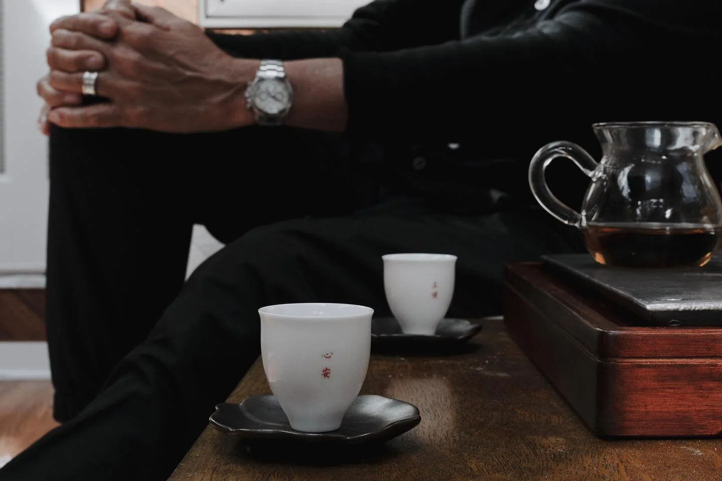 Your true experience with tea will begin when you drink the tea.  Spend time with the tea.  And connect to the tea.

#tea #sonwutea #wuhealing #tealifestyle #lifestyle  #tealover #ilovetea #teaculture #gongfutea #teaceremony #explorechina #teamatser 