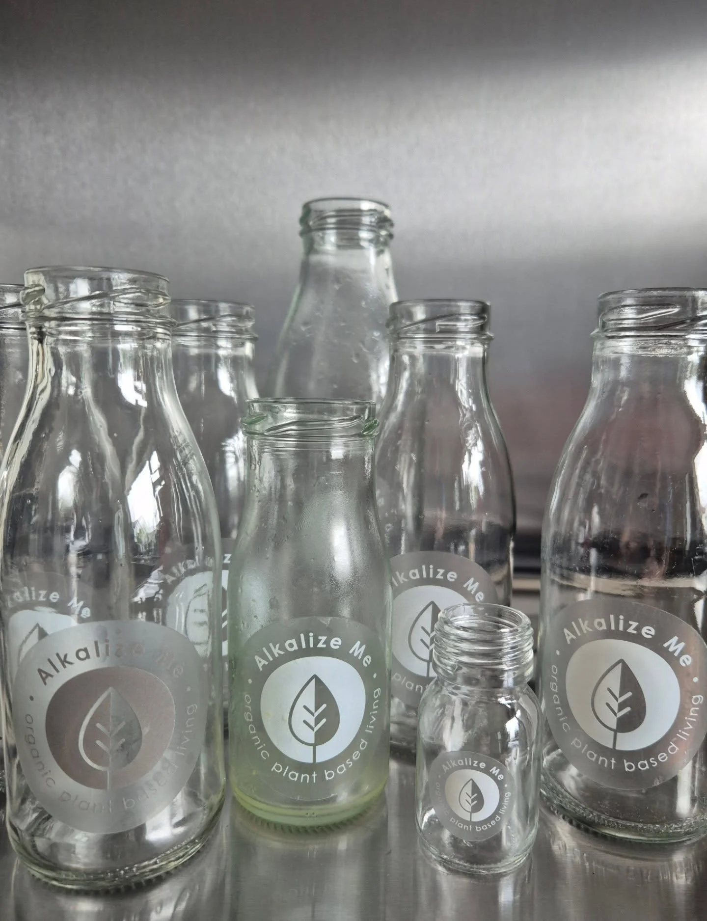 Empties please! 🙏♻️
Do you have any empties that need collecting? Please pop Garry a message or DM us and we'll swing by when we're next doing the rounds....you may even get a little treat! 😍
Your lids can be put into your home recycling as we ca