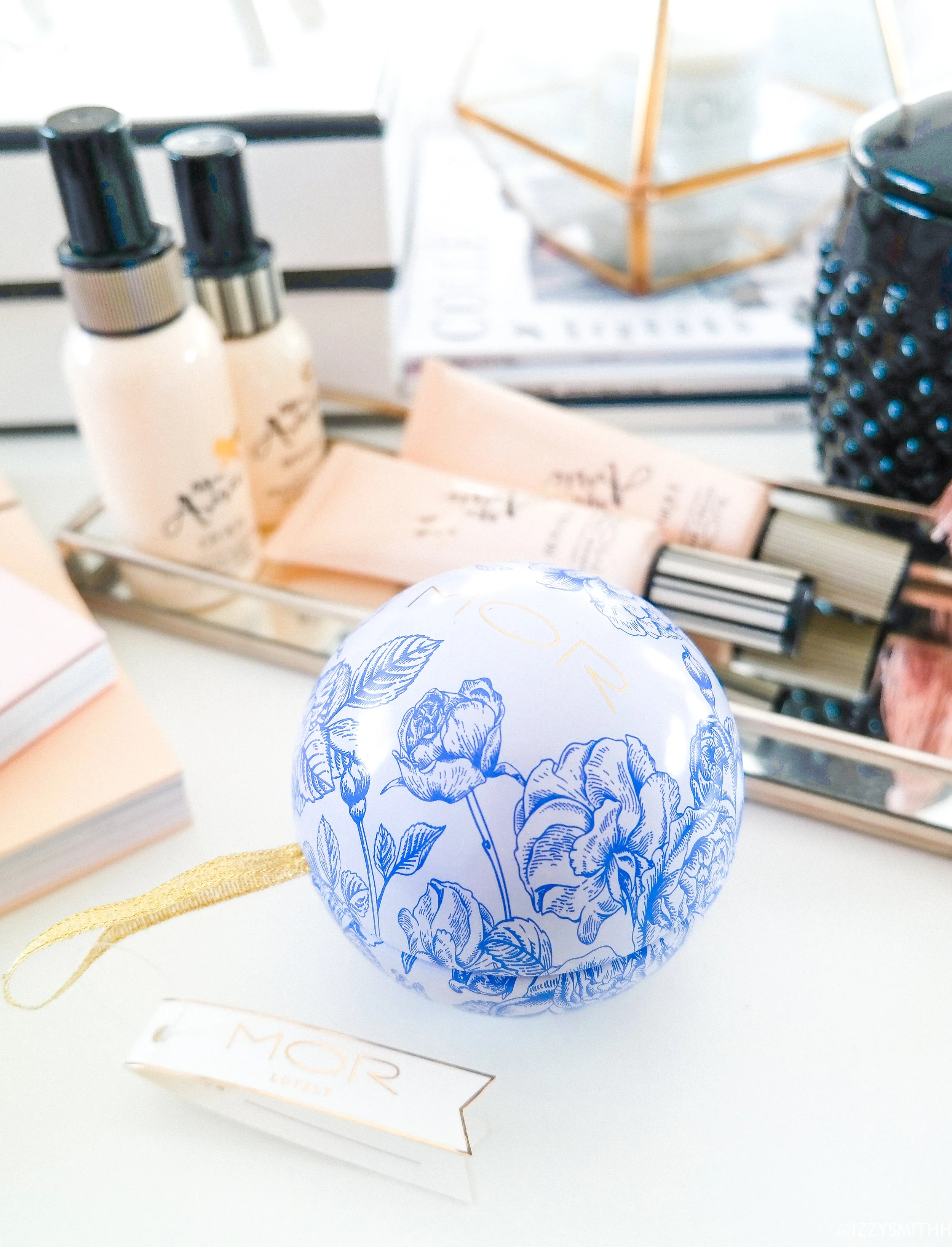 MOR Christmas Bauble - Christmas Gift Ideas Under $100 | Izzy Wears Blog