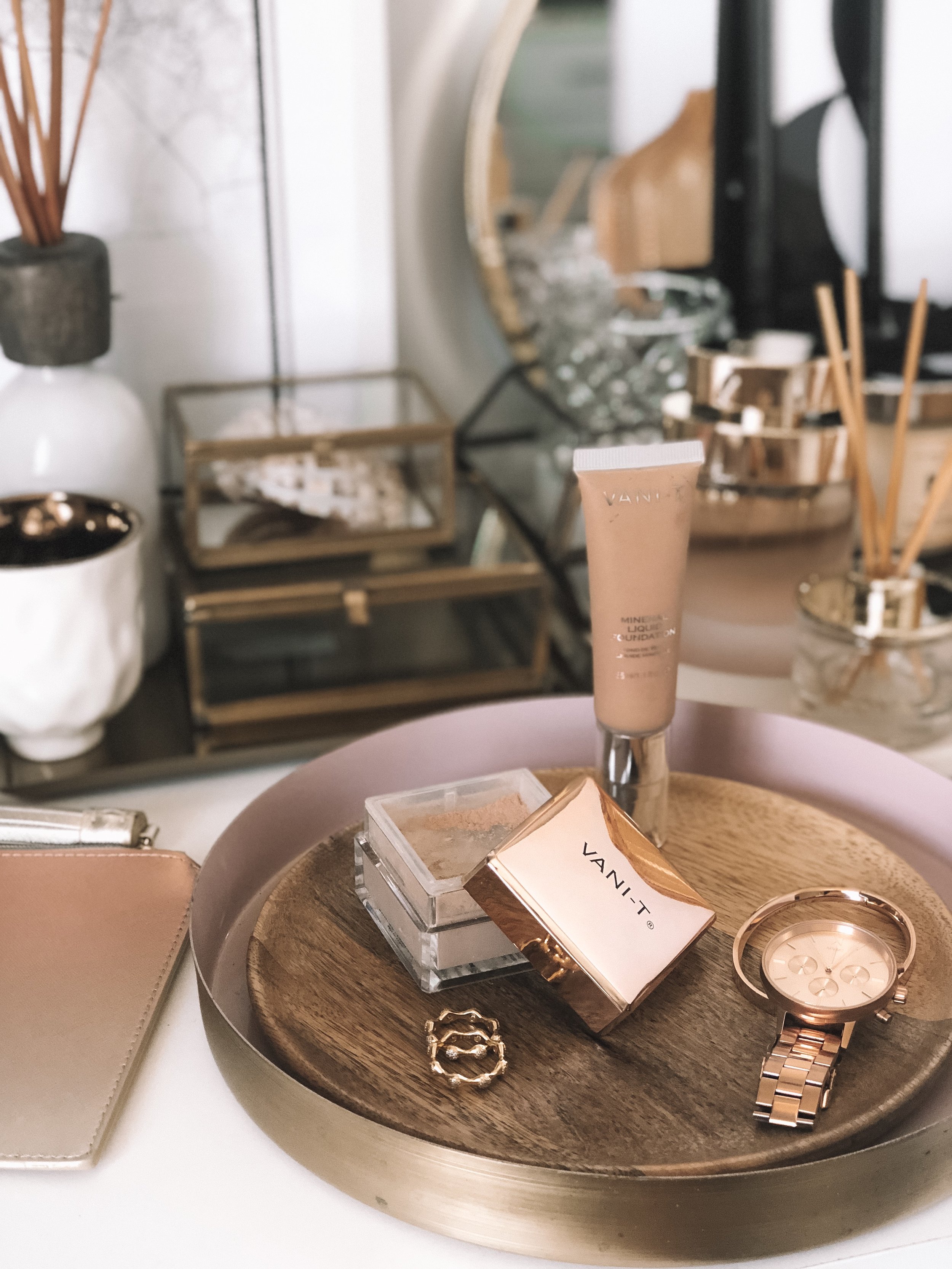 Vani-T Mineral Powder Foundation Review 