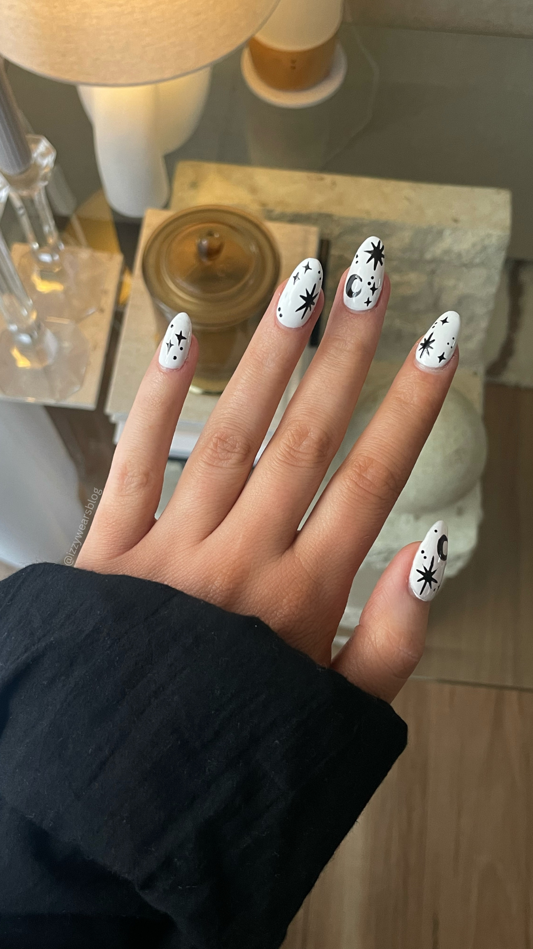 Halloween+Nail+Designs+ +Witch+Nail+Designs+ +Izzy+Wears+Blog