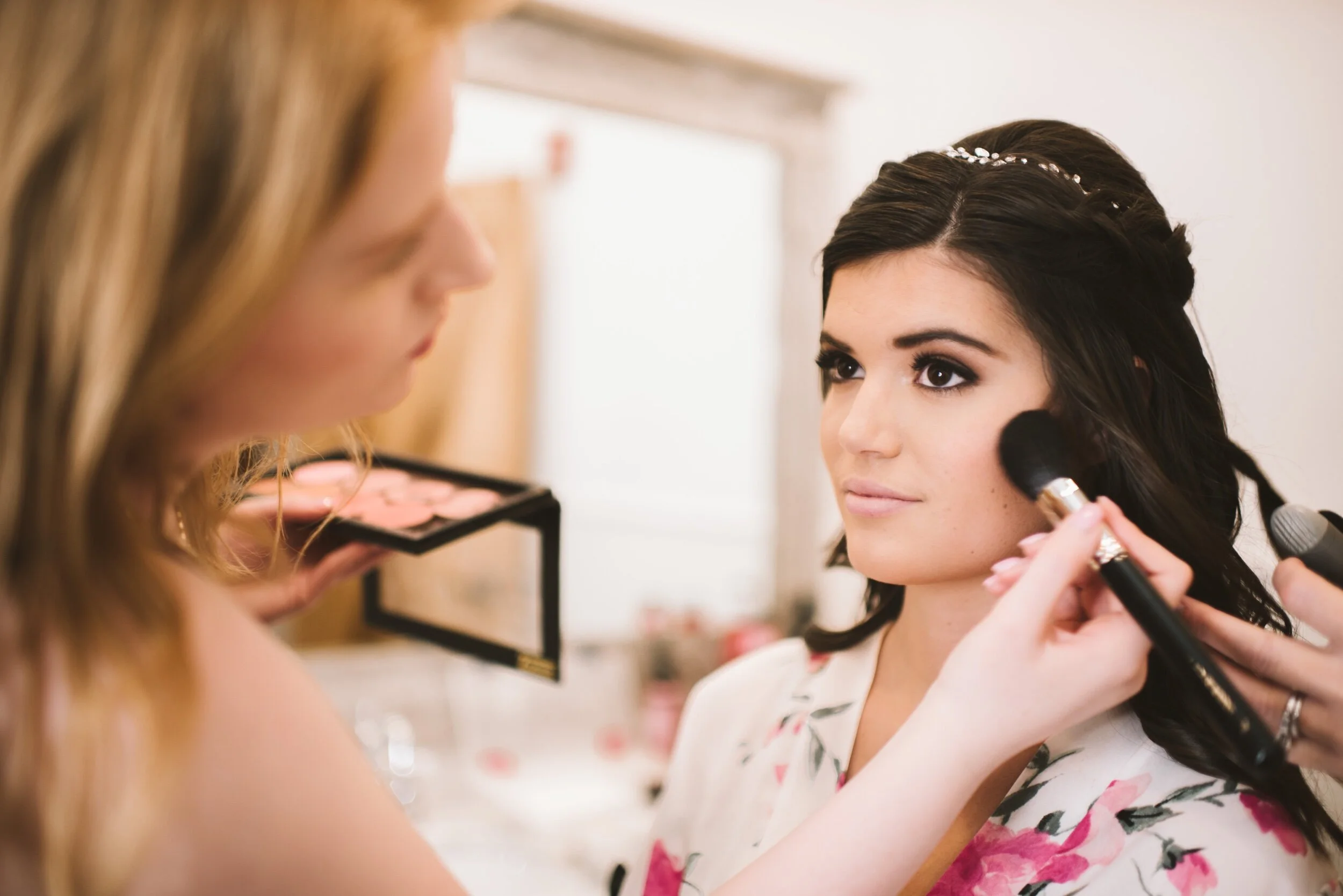Glow Makeup And Beauty Salon Mugeek Vidalondon