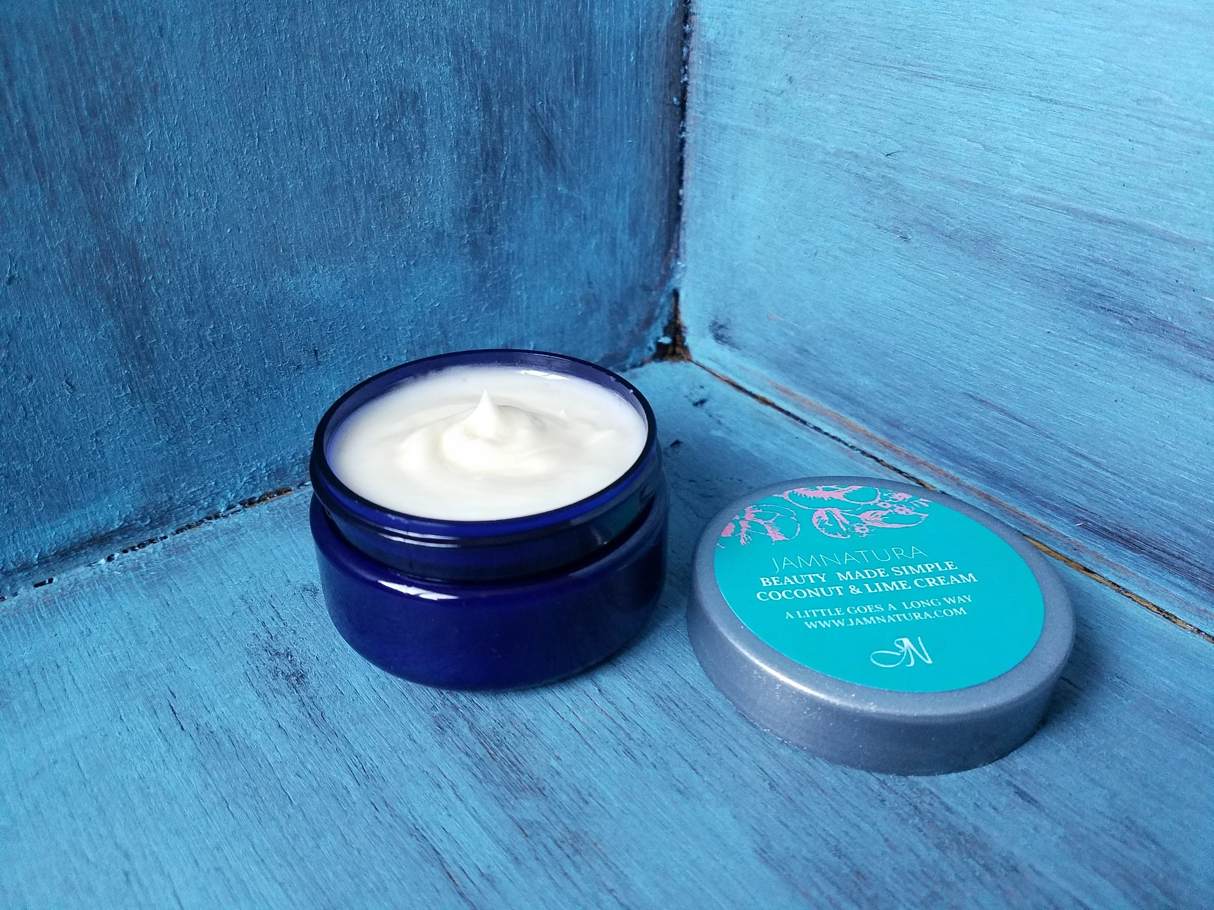Coconut & lime cream