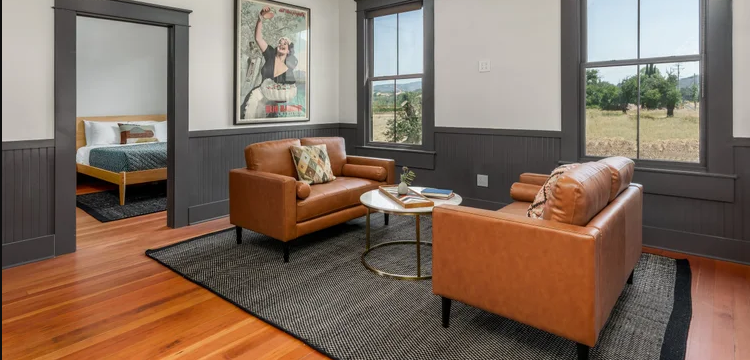 DOUGLAS FIR / Hotel / Hopland