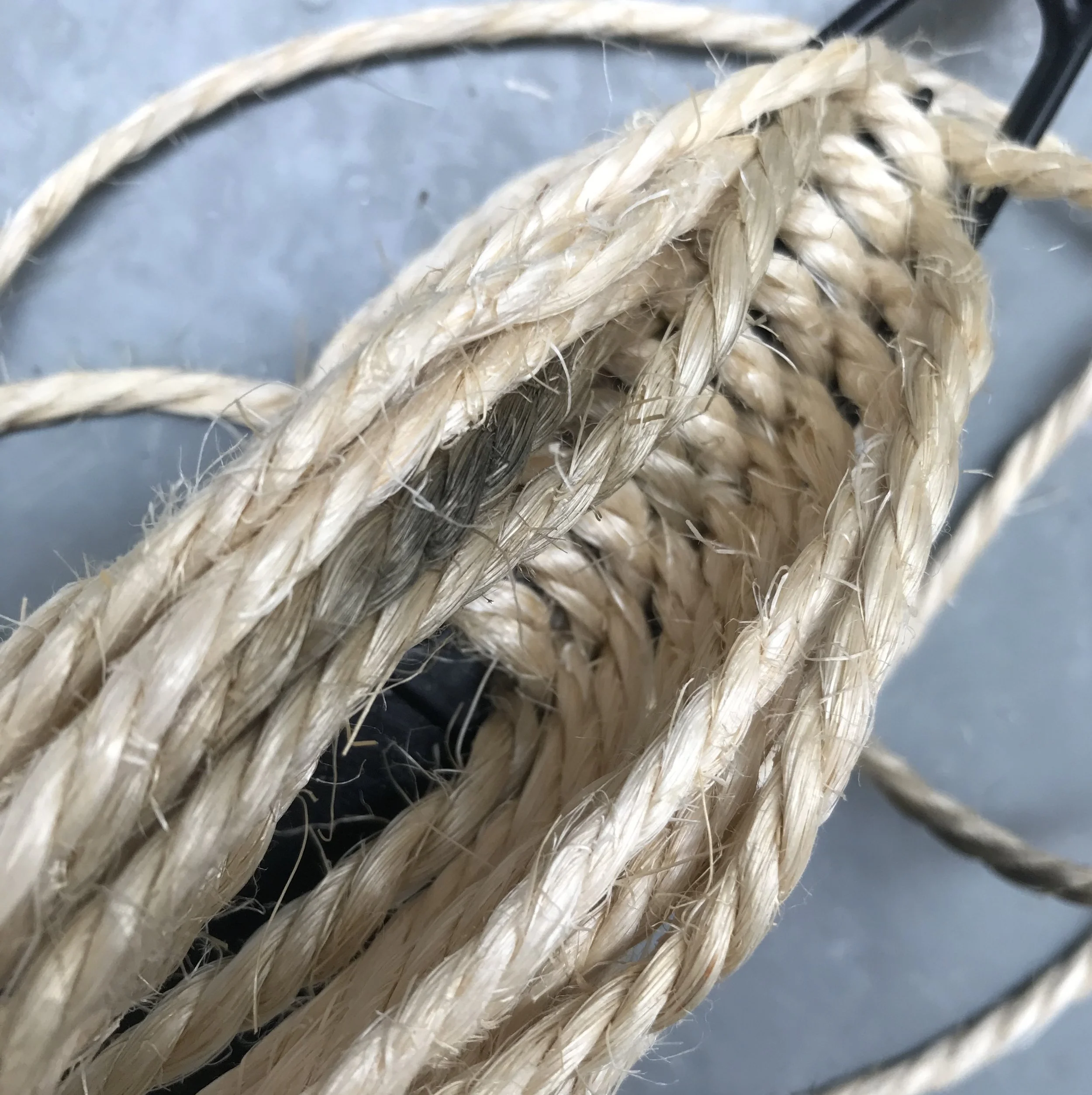 Netting needle, sisal string