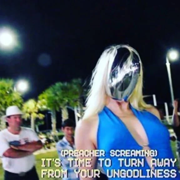 Have you seen "American Reflexxx" by Signe Pierce and Alli Coates?  It's literally on y○utube.com and you should watch it, highly recommend.

It was an accidental social experiment, in which the crowd swells into an absolute frenzy of excit