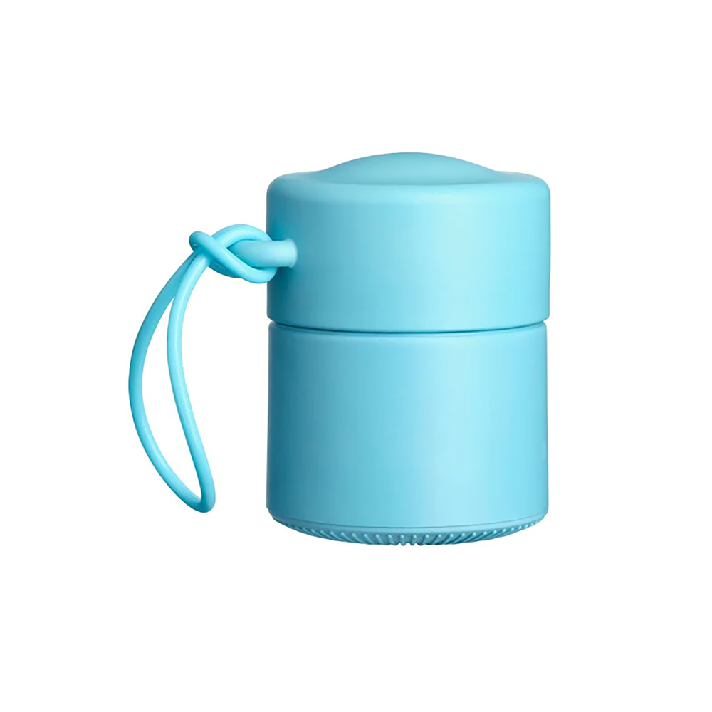 Solmates_Sky_Blue_roll_On_Sunscreen_Applicator_Side_with_Lid_On_SunSafe_Australia