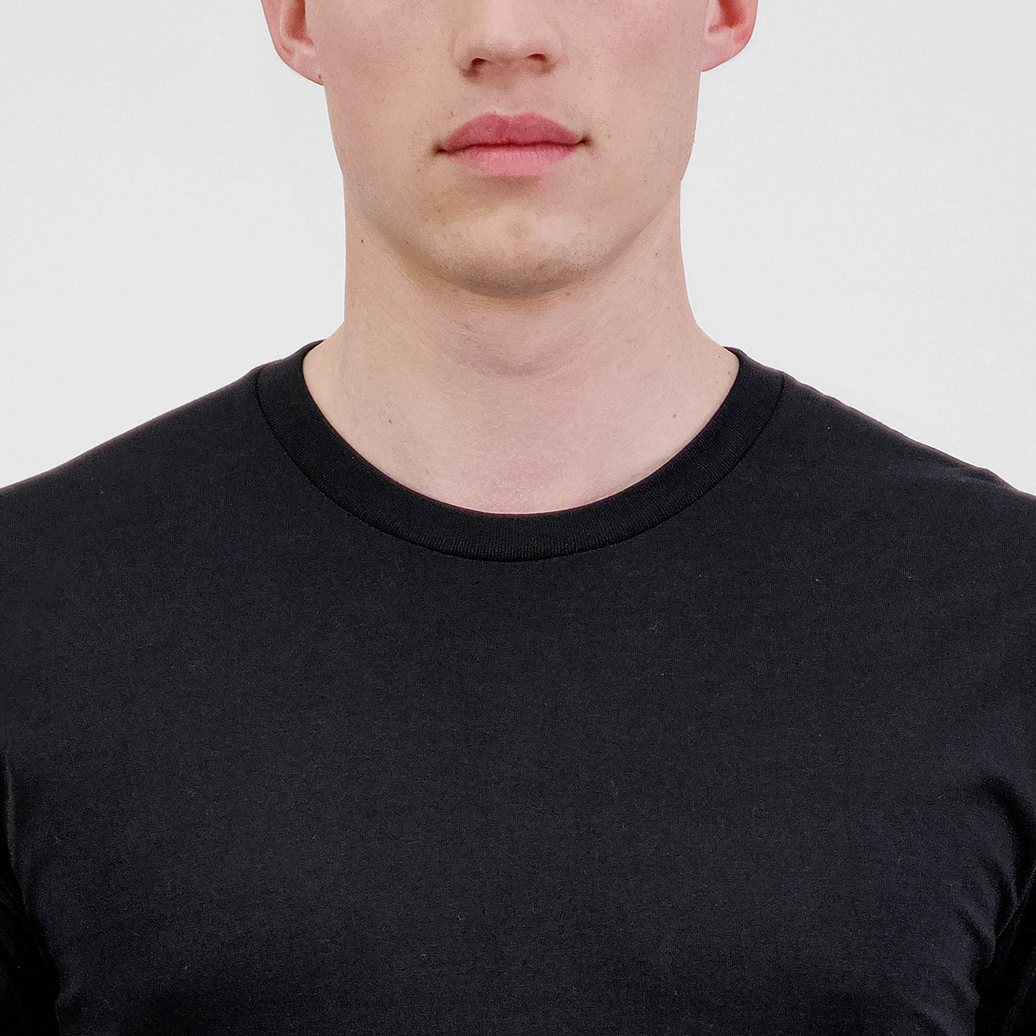 Black-Mens-Basis-Short-Sleeve-Tee-D.webp