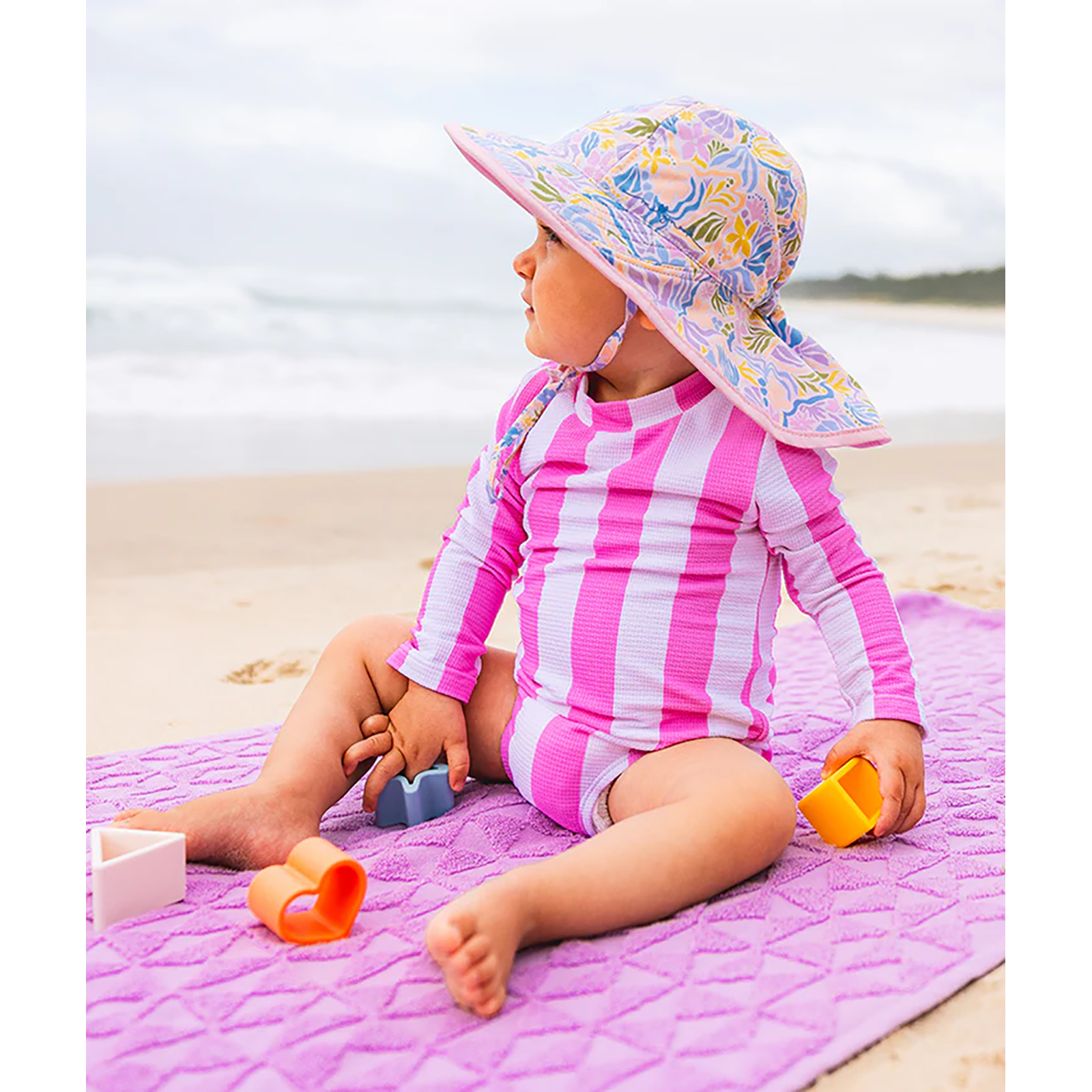 Baby Girls' Legionnaire Yuna sun hat with exclusive print and chin strap