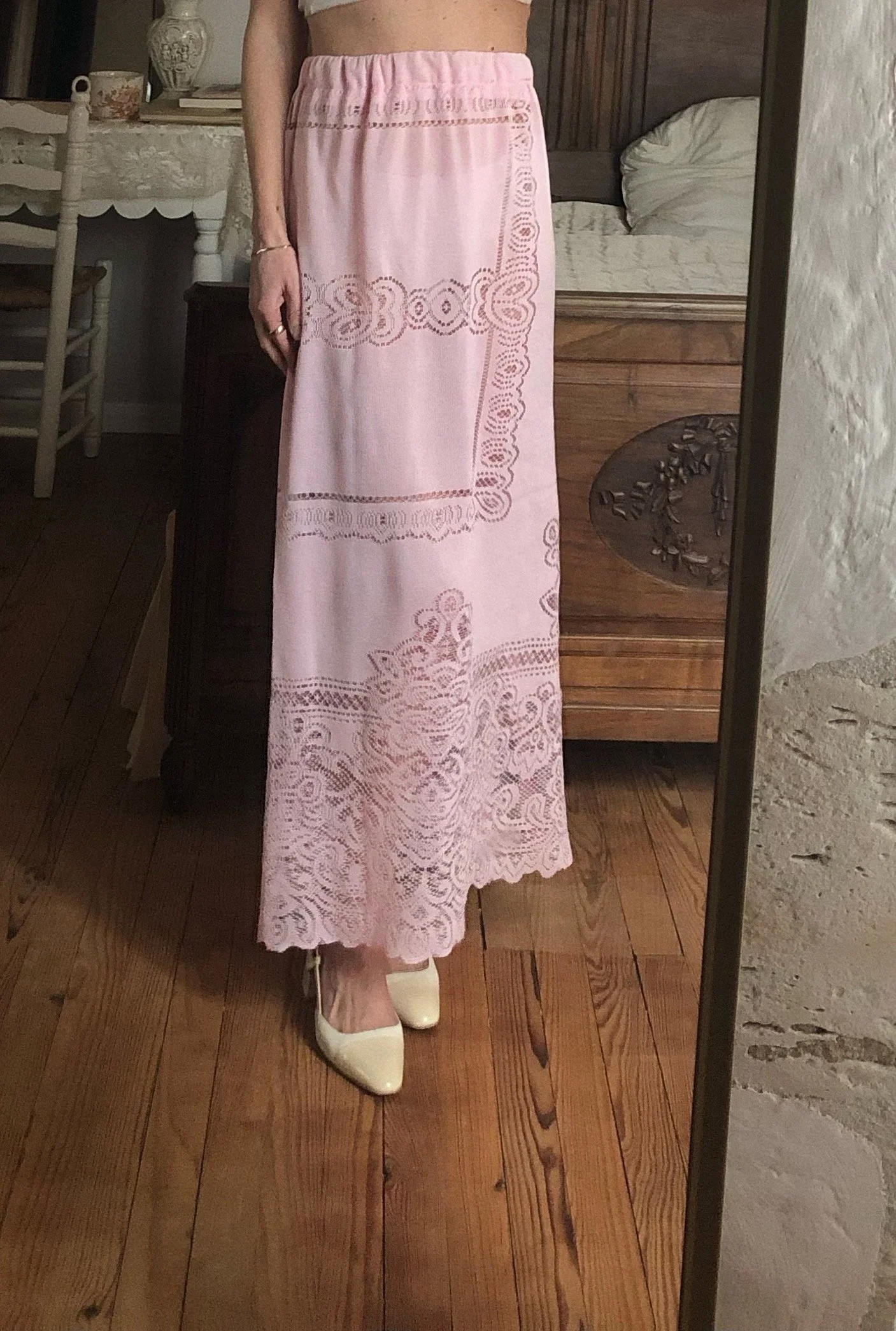 FOR LOVE OF THE MOON X CHLOE SKIRT IN ROSE