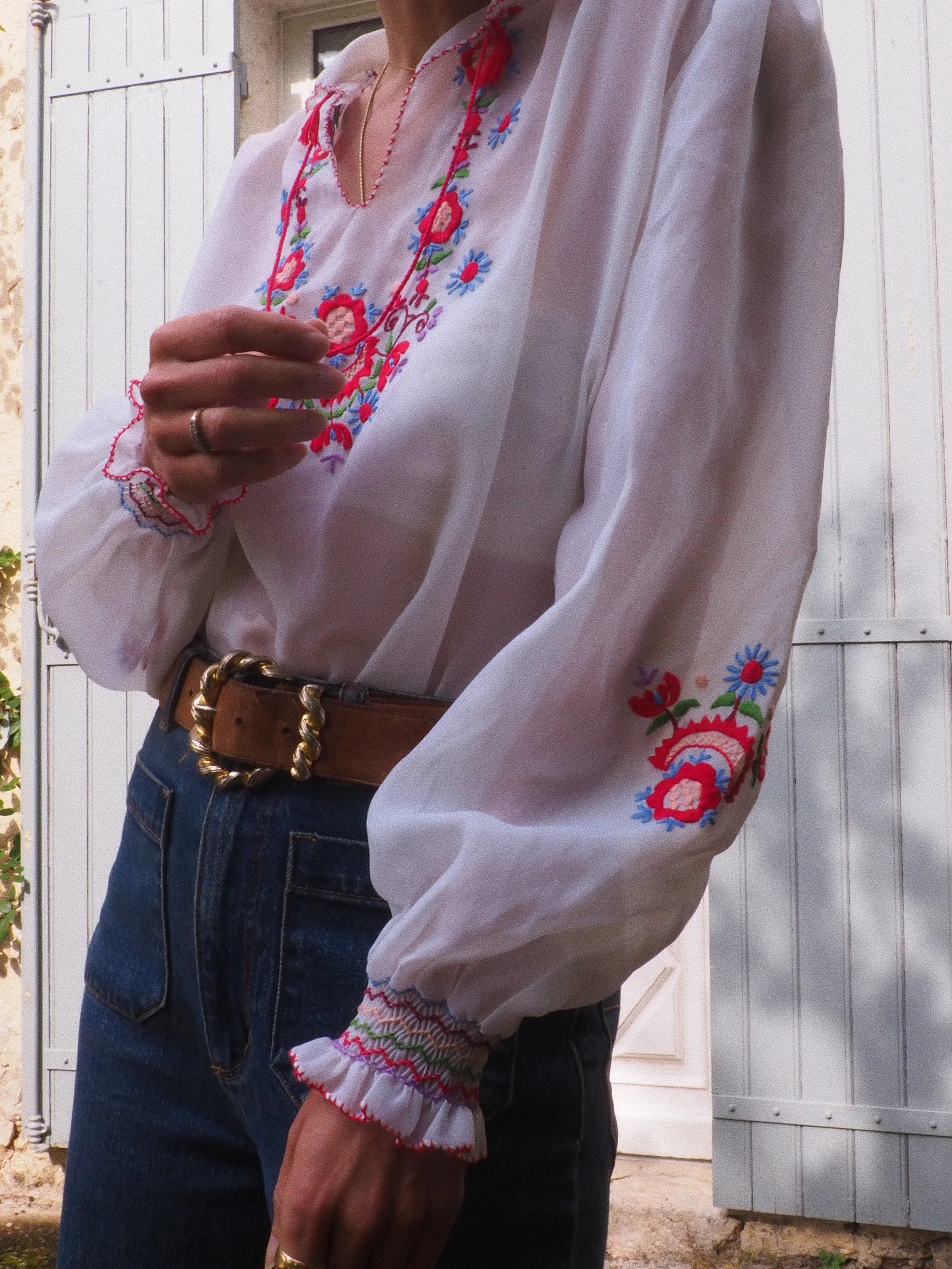 EMMY VINTAGE EMBROIDERED BLOUSE