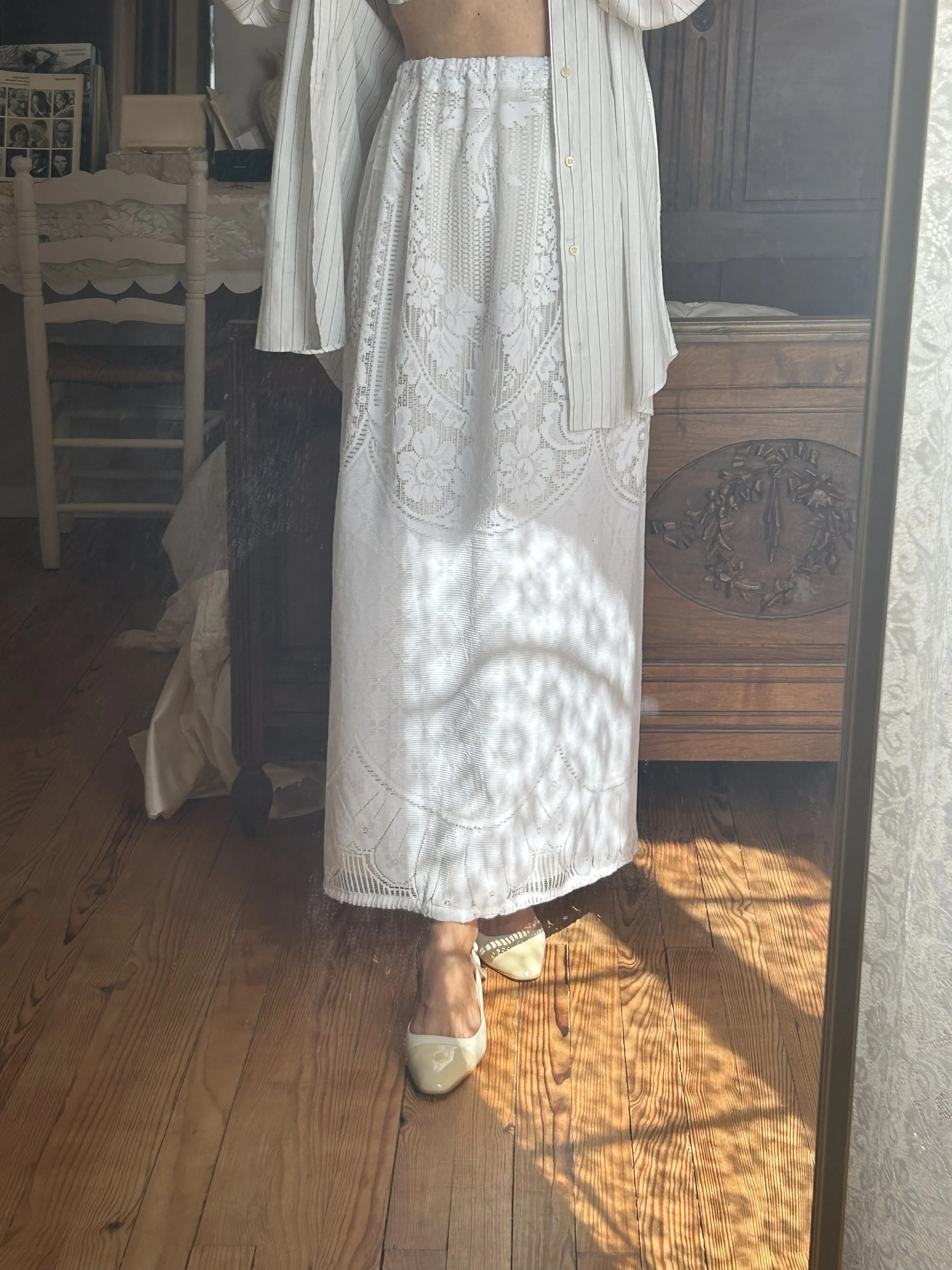 FOR LOVE OF THE MOON X CHLOE SKIRT IN DOVE LACE