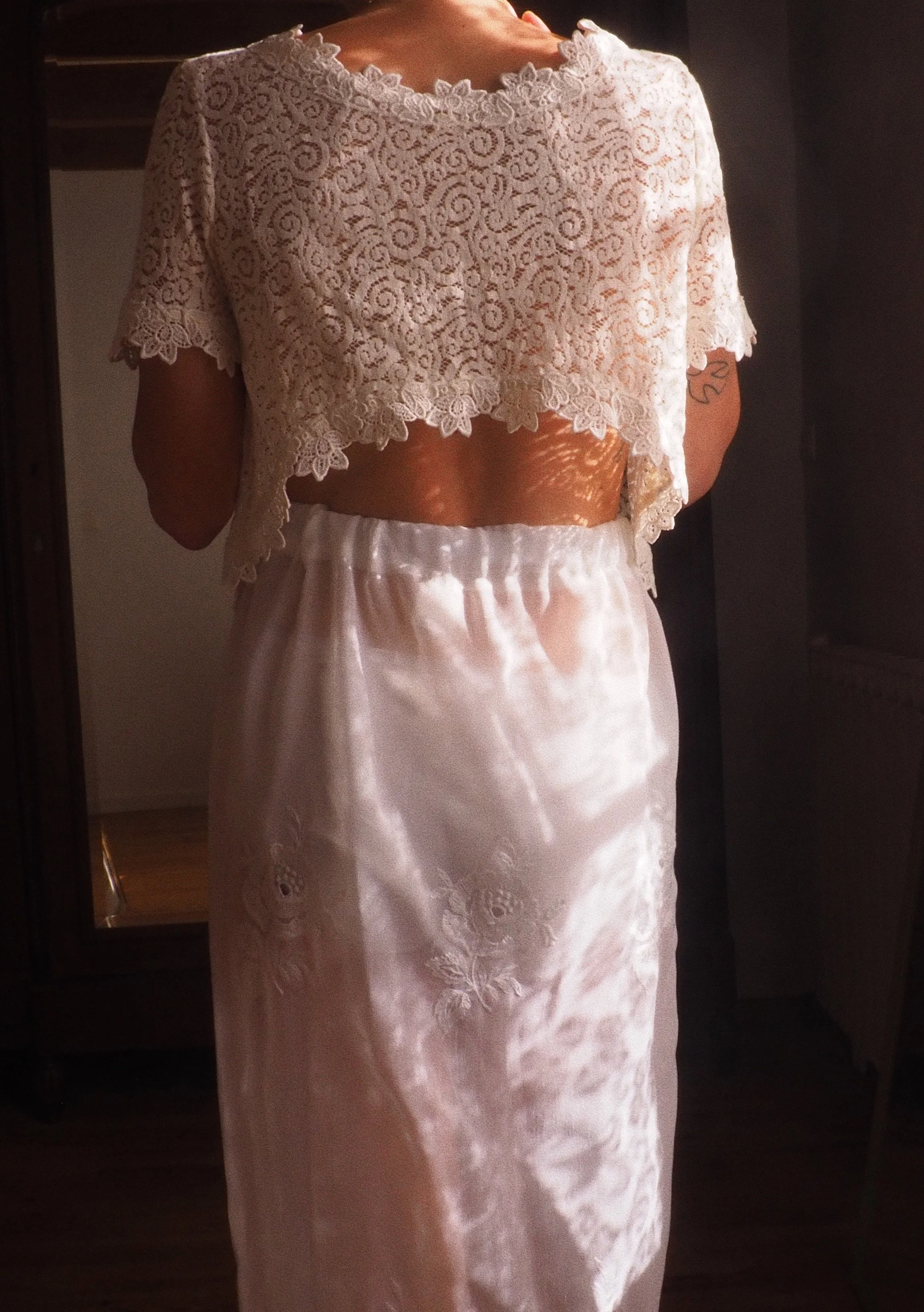 ANNE VINTAGE LACE TOP