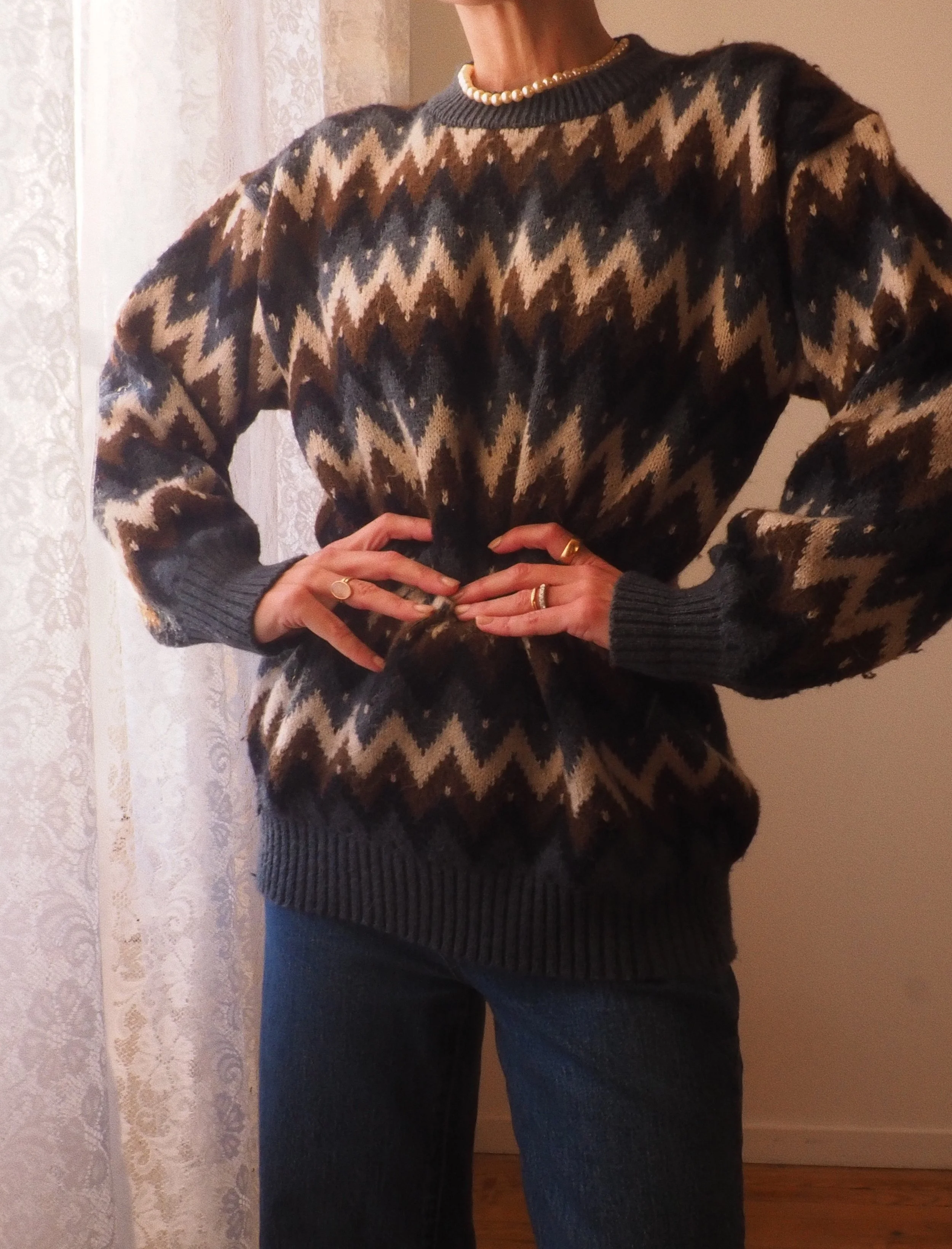 RHODES VINTAGE SWEATER