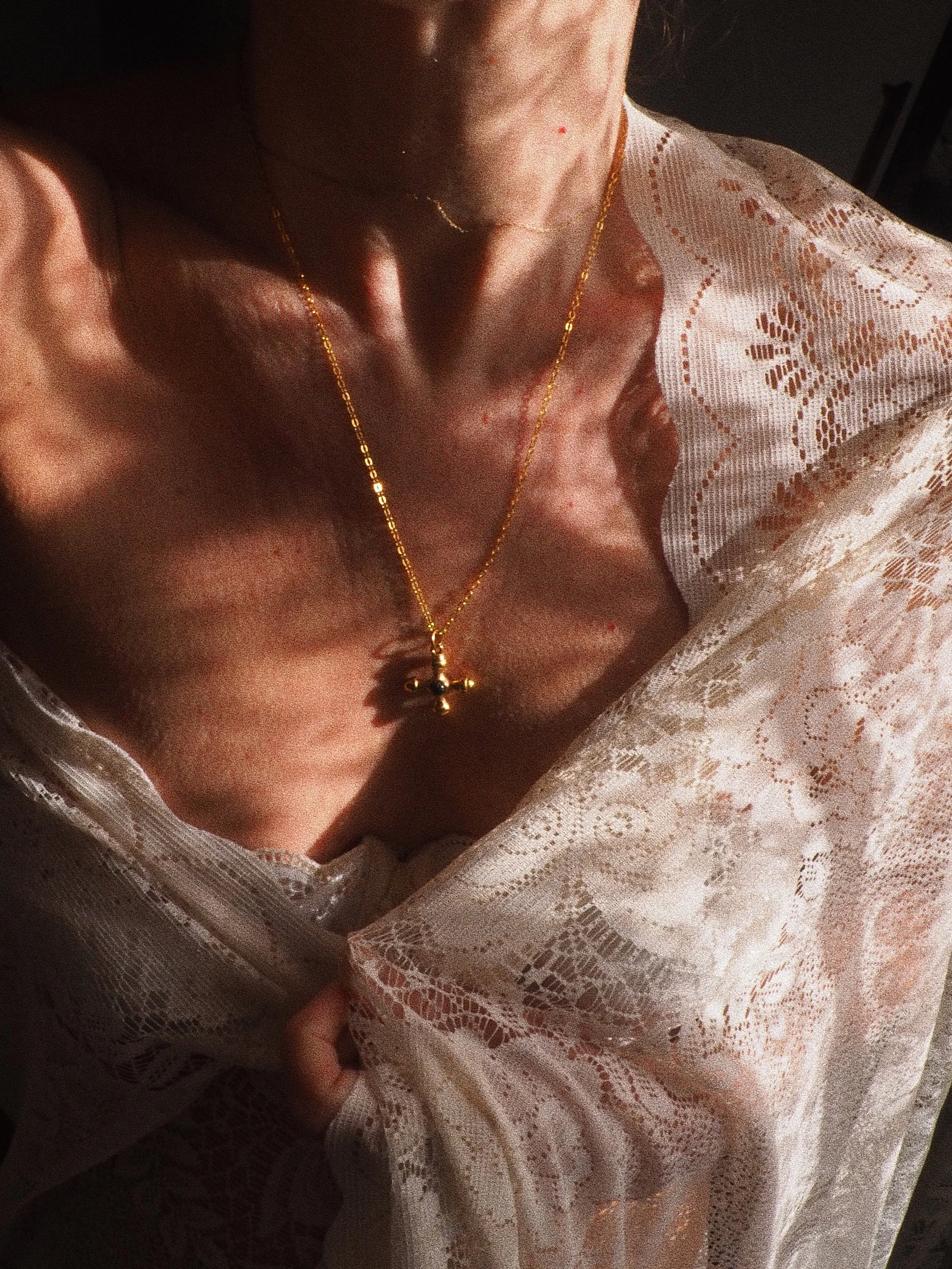 ROMA VINTAGE PENDANT NECKLACE